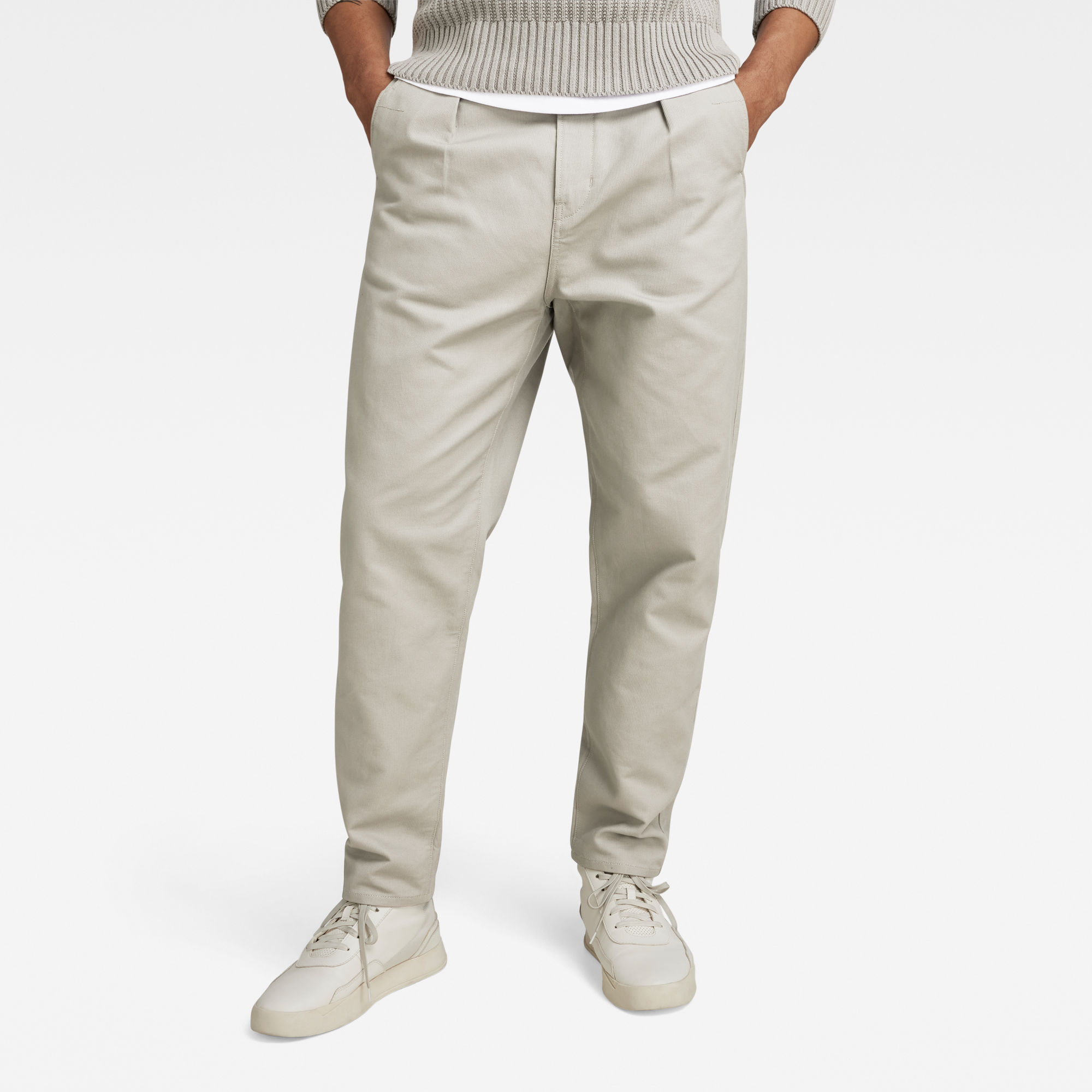 Pleated Chino Relaxed - Grau - Herren 
Pleated Chino Relaxed - Grau - Herren