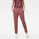 G-STAR Outlet Bronson Mid Waist Skinny Chino Purple model front