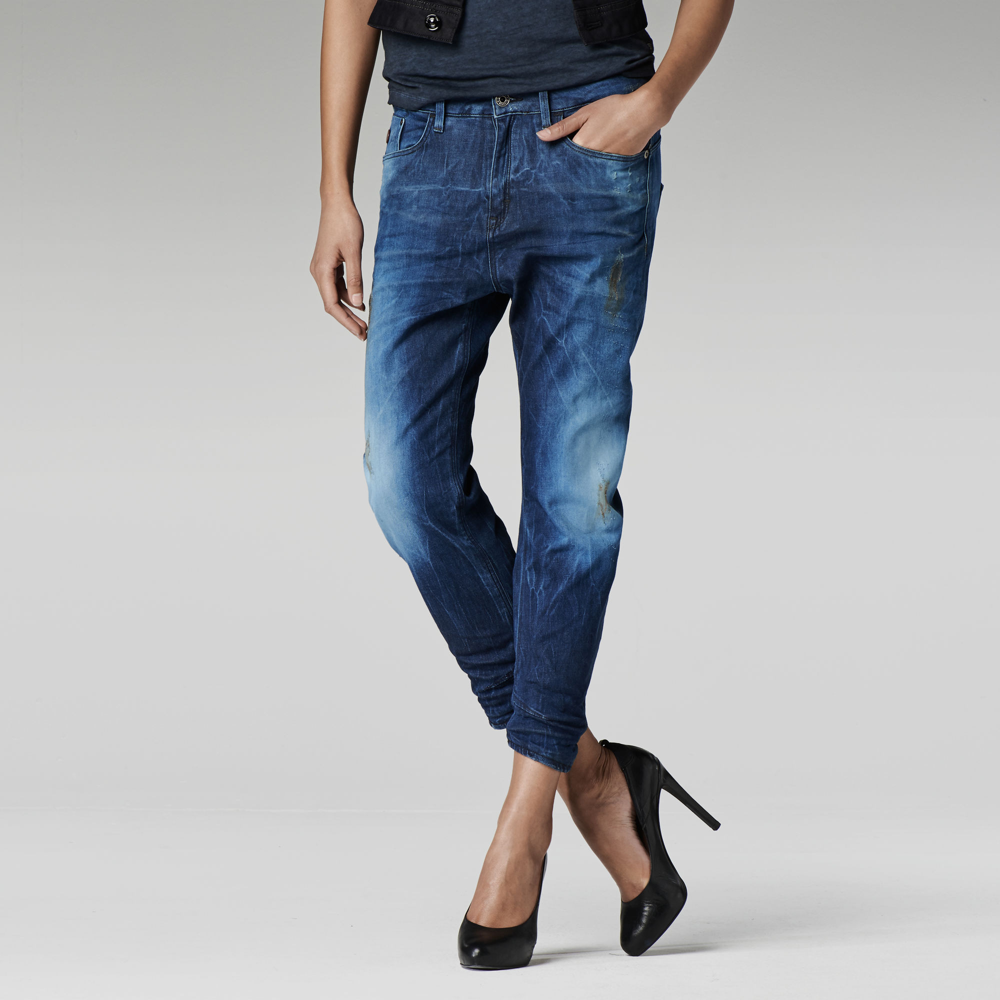 loose tapered jeans