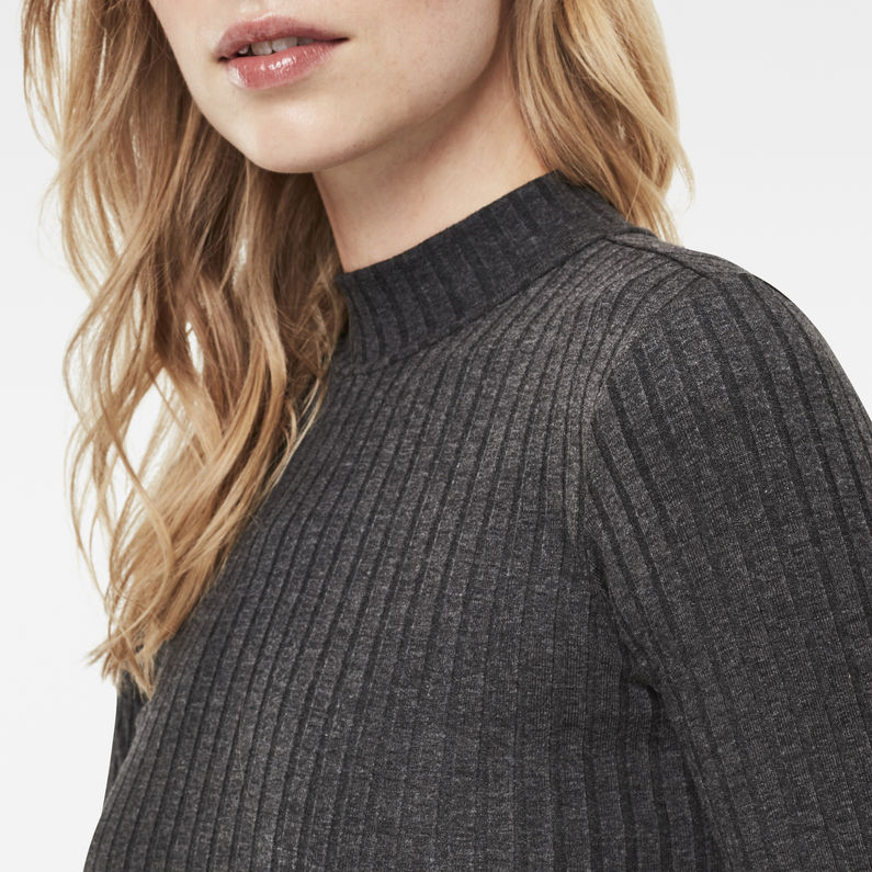 G-Star RAW® Xinva Slim Funnel Top Grey detail shot