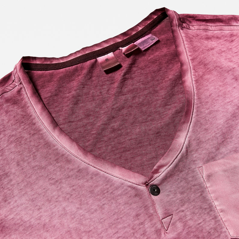 G-Star RAW® Adisyon Straight Granddad T-Shirt Purple detail shot