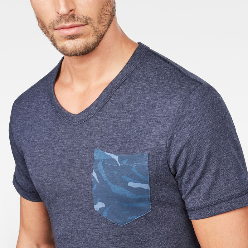G-Star RAW® Hawaii Camo Kantano Slim T-shirt Dunkelblau detail shot