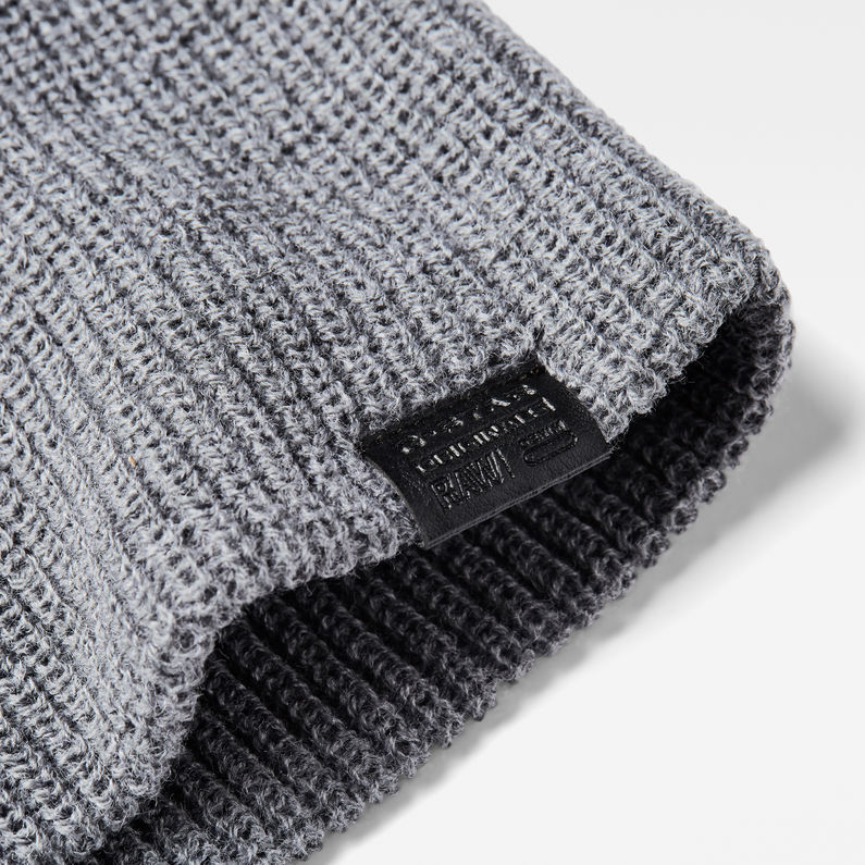 G-Star RAW® Cart beanie Grey detail shot buckle