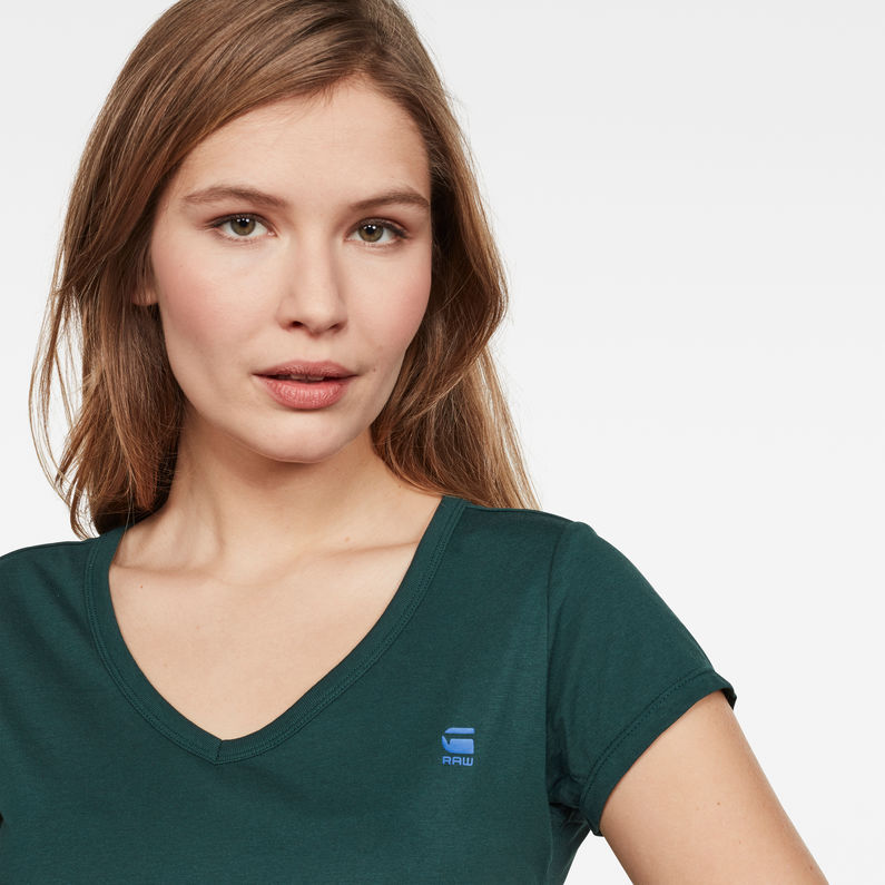 G-Star RAW® Eyben Slim V-Neck T-Shirt Green detail shot