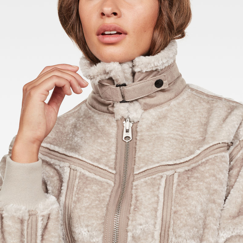 G-Star RAW® Deline Teddy Reversible Bomber Beige detail shot