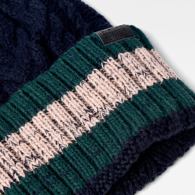 G-STAR Outlet Sash Beanie Dark blue detail shot buckle