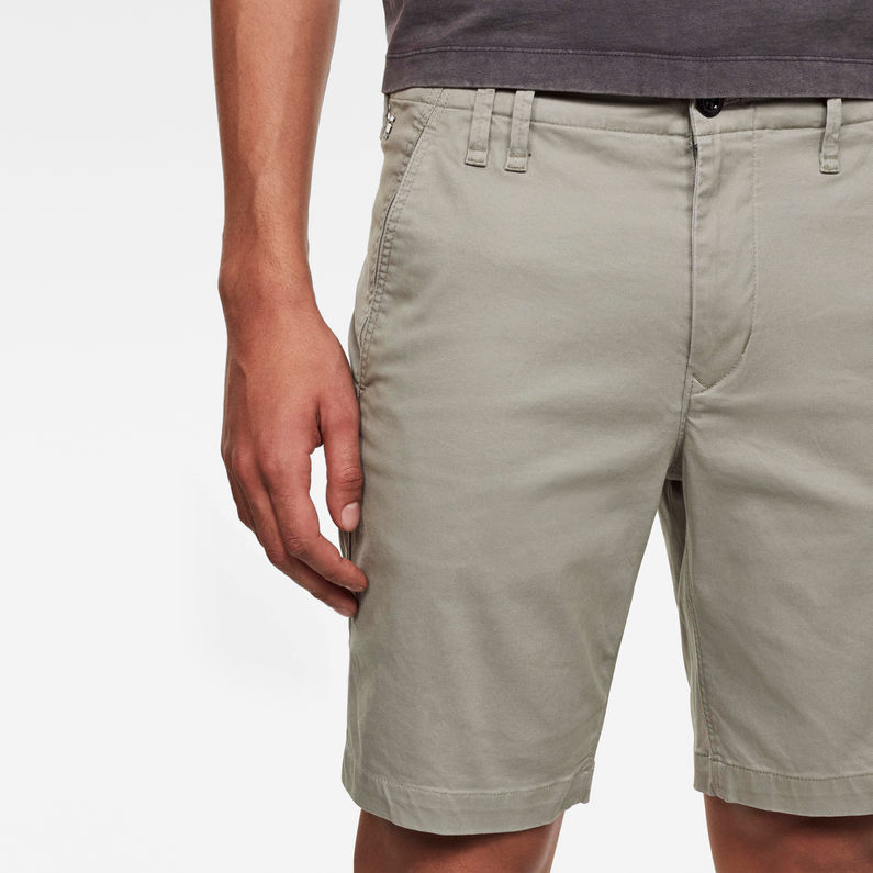 G-STAR Outlet Vetar Chino Shorts Green detail shot
