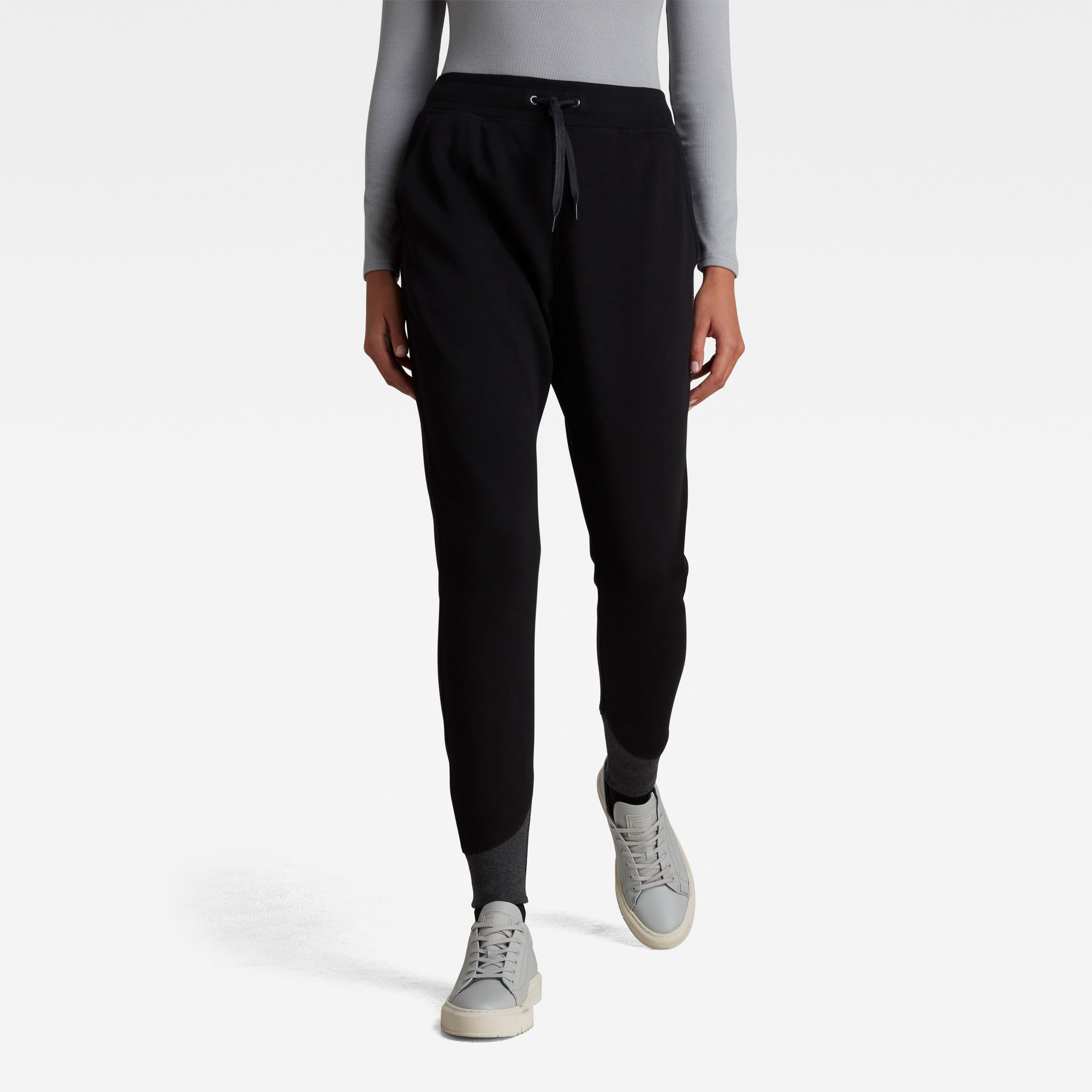 G-Star RAW Dames Premium Core 3D Tapered Sweatpant Zwart G-Star RAW Dames Premium Core 3D Tapered Sweatpant Zwart