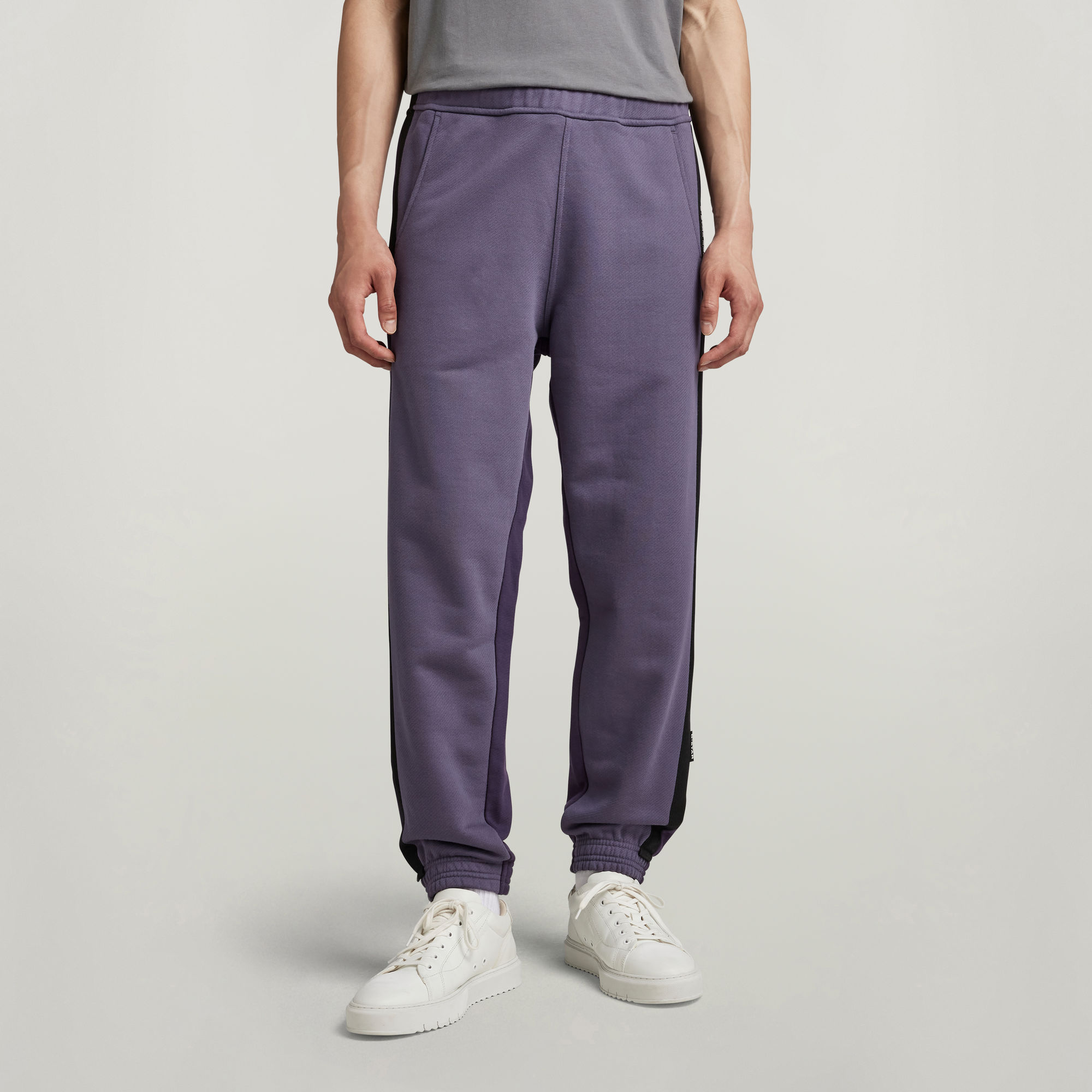 

Tape Color Block Tapered Sweat Pants - Multi color - Men