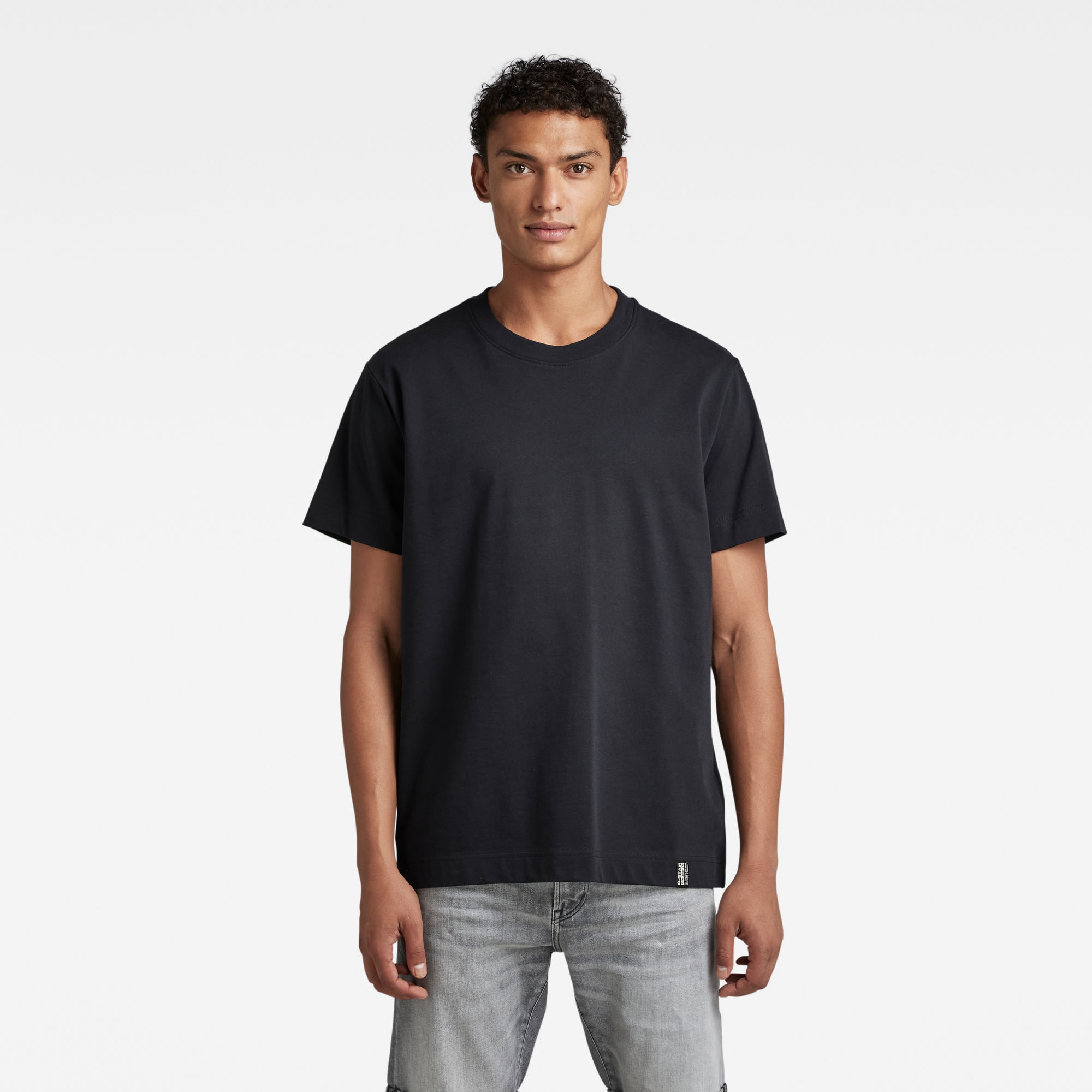 

Essential Organic Cotton Loose T-Shirt - Black - Men