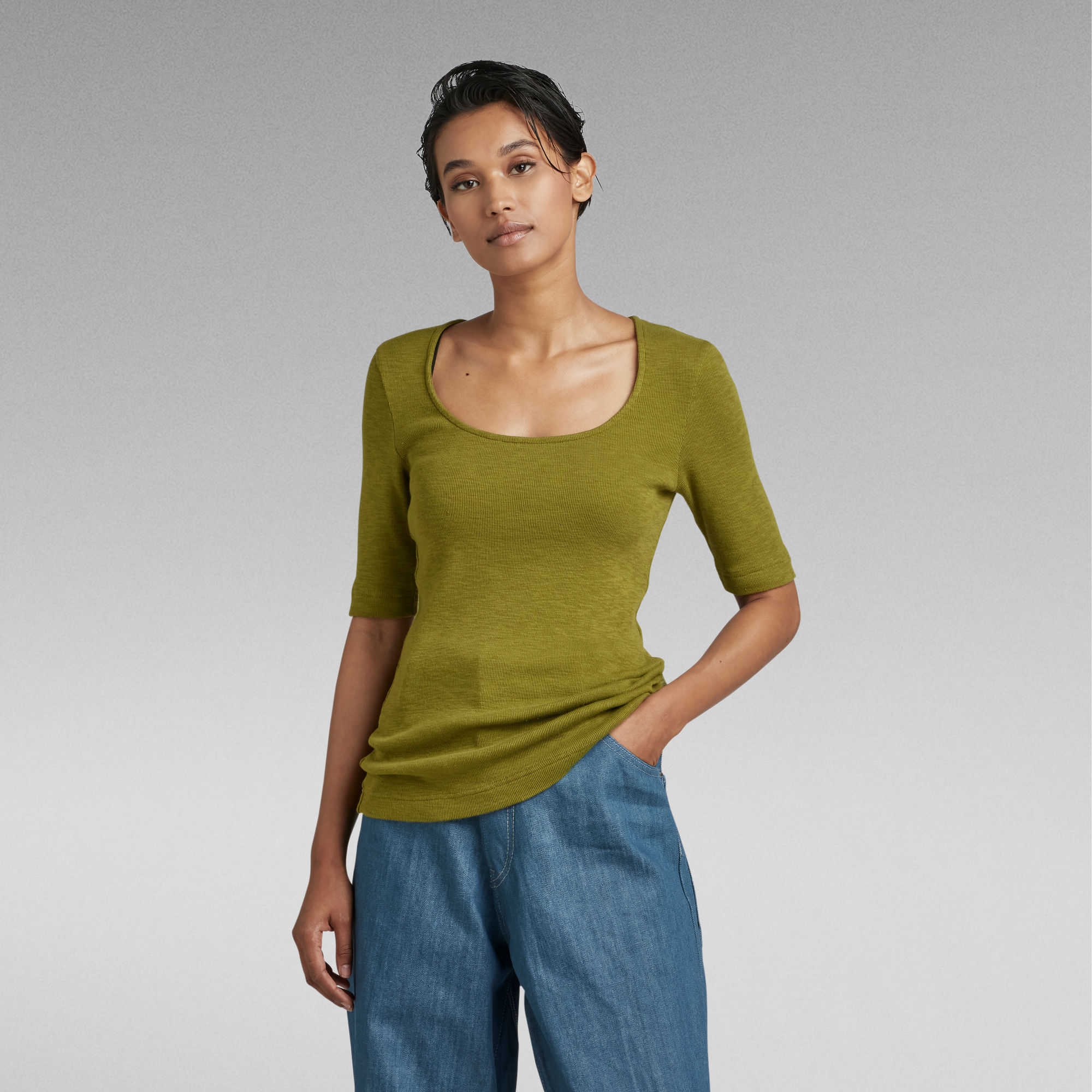 

Deep Scoop Slim 1\2 Sleeve Top - Green - Women