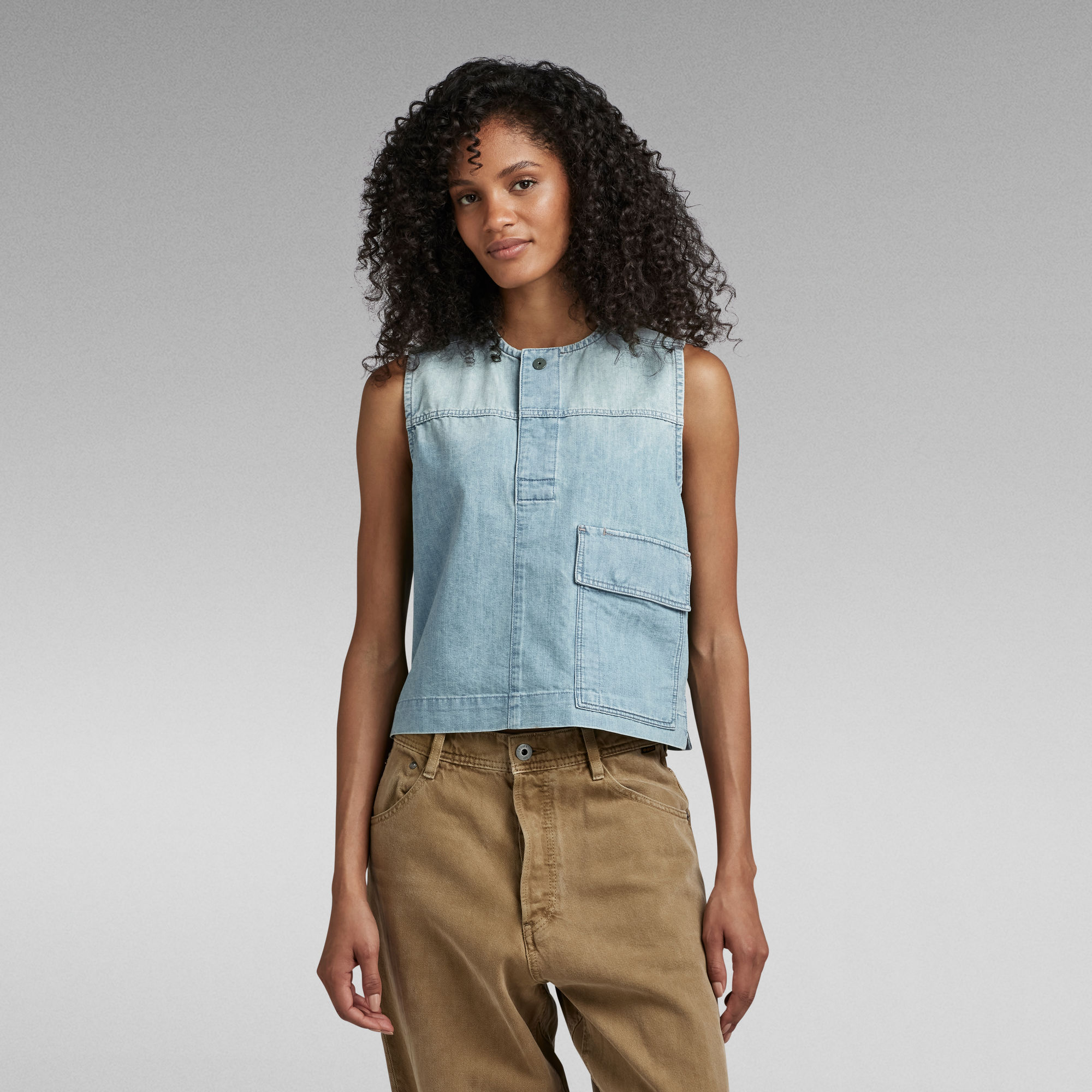 

Premium Cropped Shirt Sleeveless - Light blue - Women