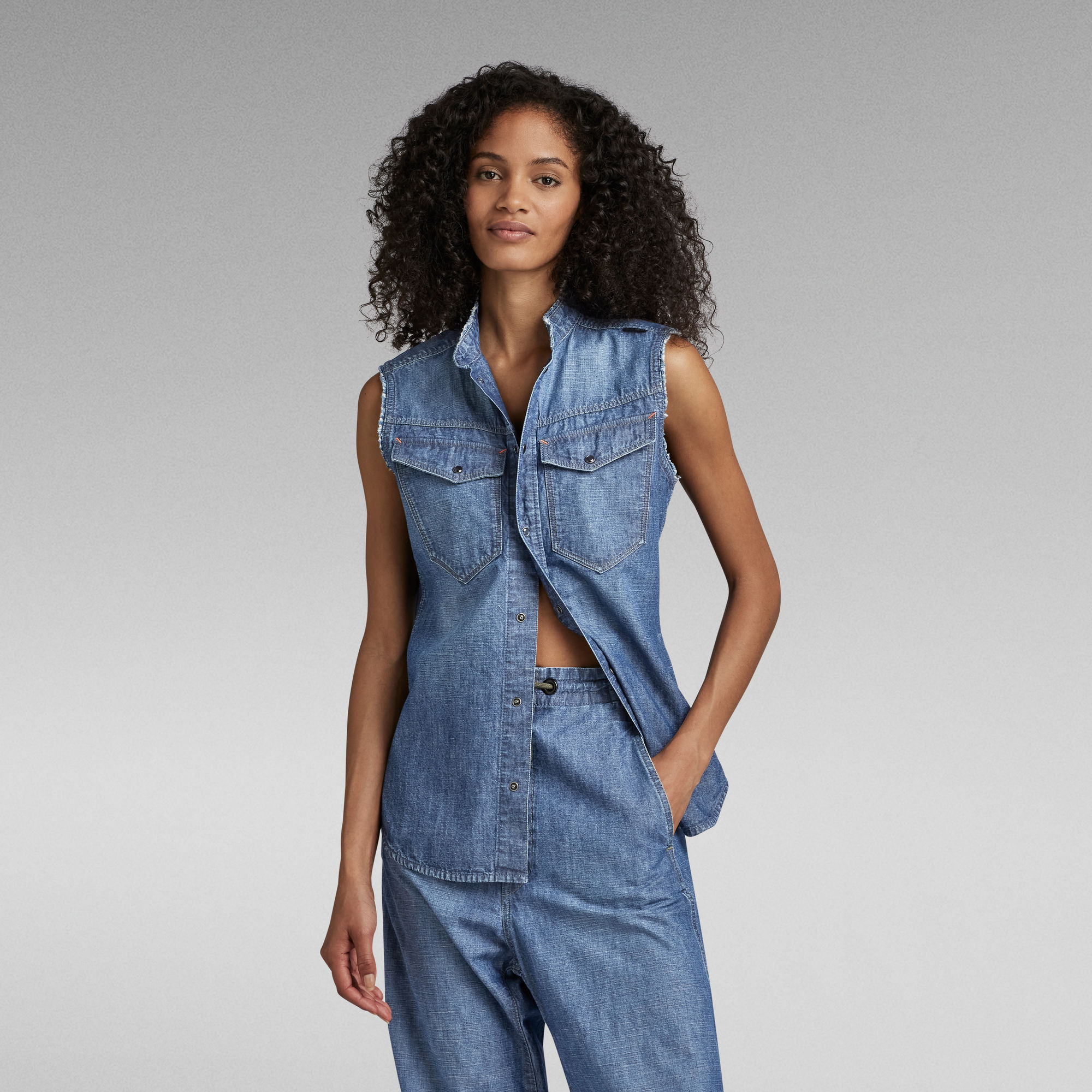 

Premium Slim Mouwloos Denim Shirt - Midden blauw - Dames