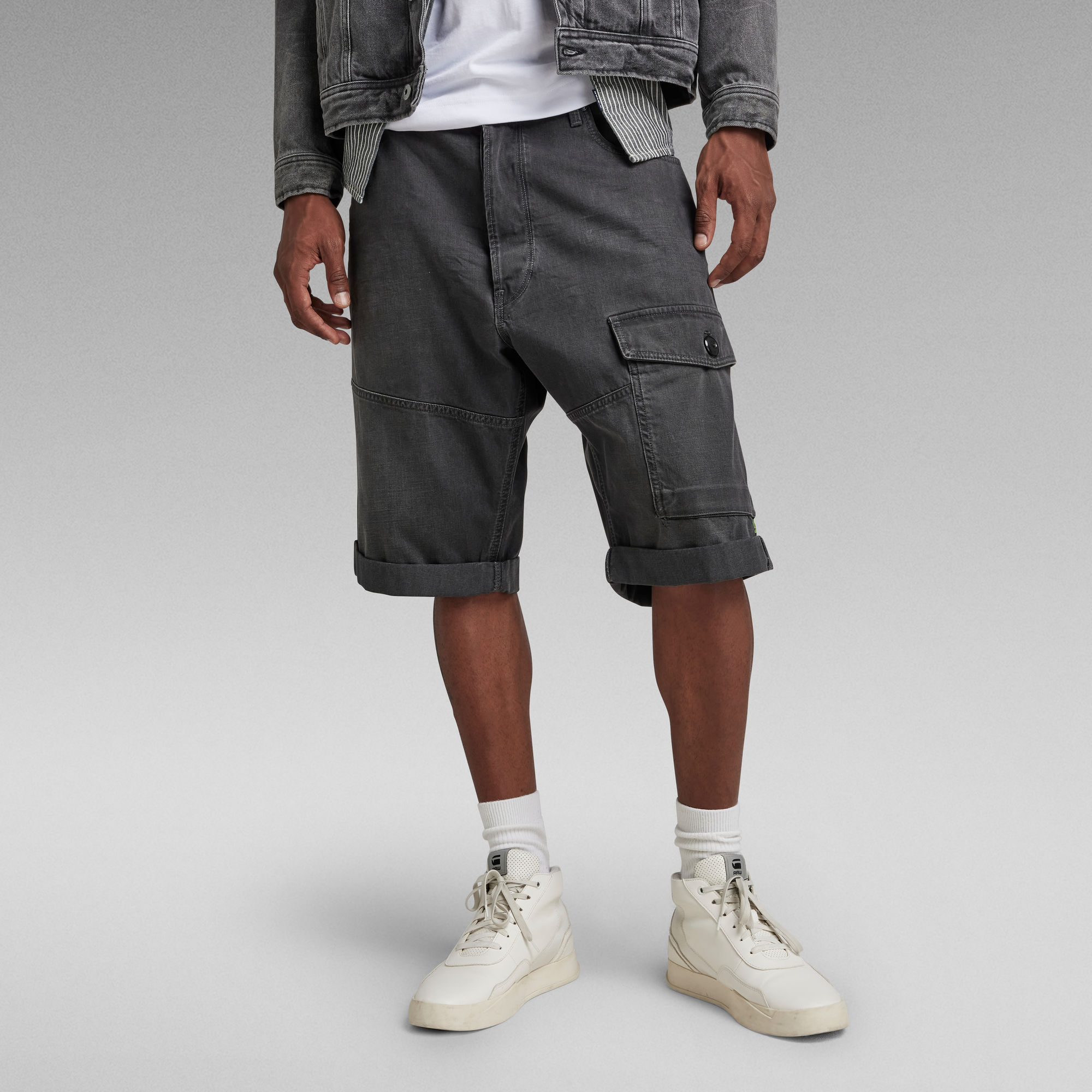 

Bearing Cargo Shorts - Black - Men