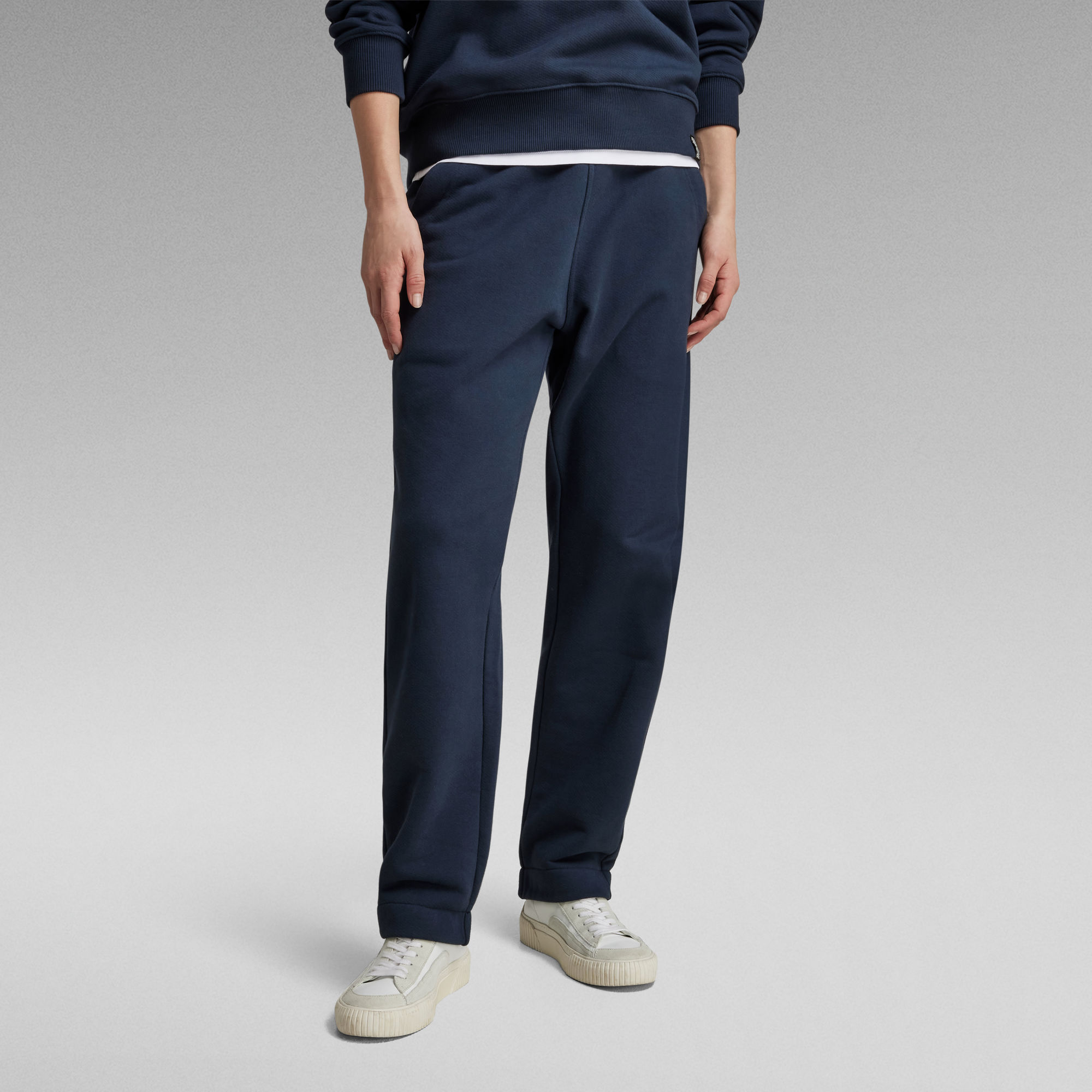 

Essential Unisex Loose Tapered Sweatpants - Dark blue - Men