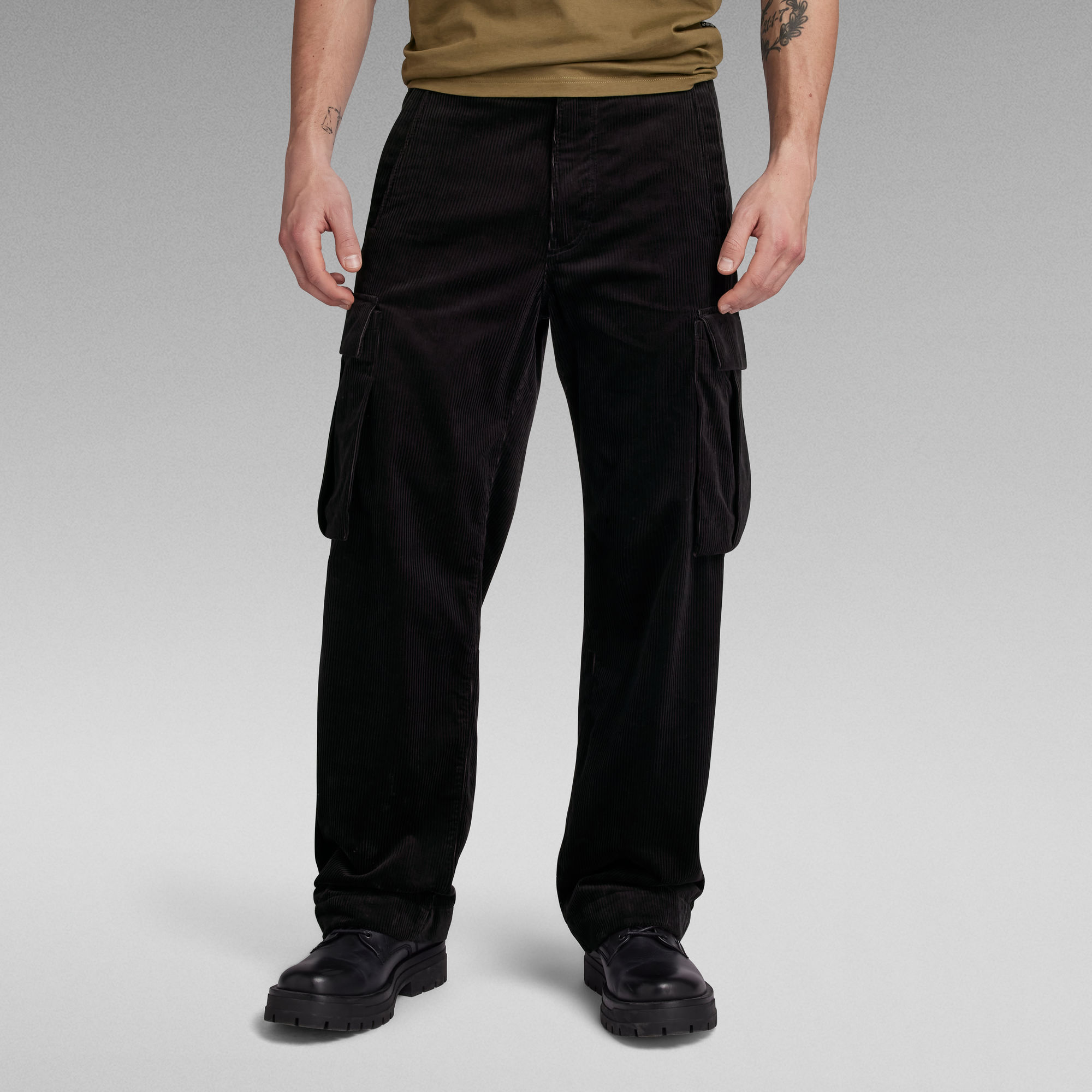 

Renato Straight Cargo Pants - Black - Men