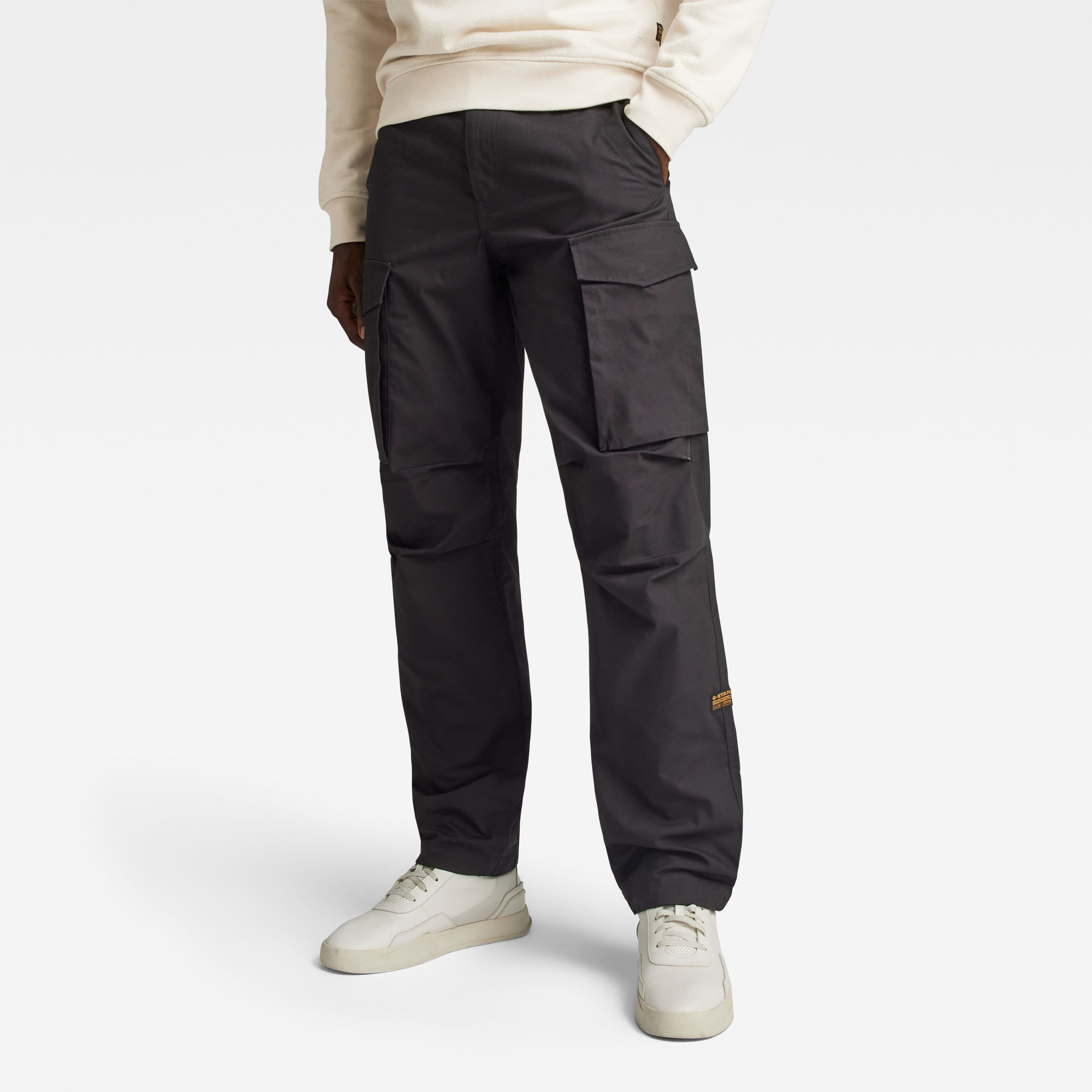 

Core Regular Cargo Pants - Black - Men