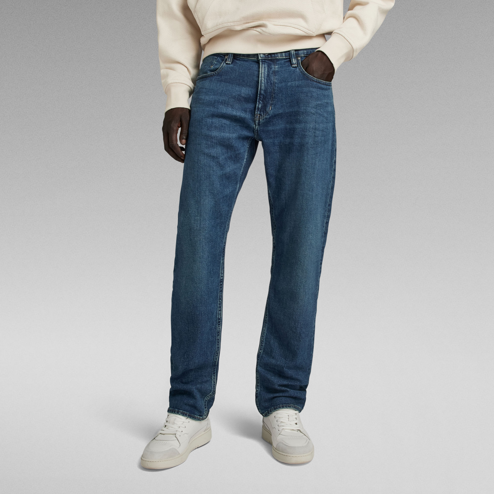 G-Star RAW Mosa Straight fit jeans worn in blue canal