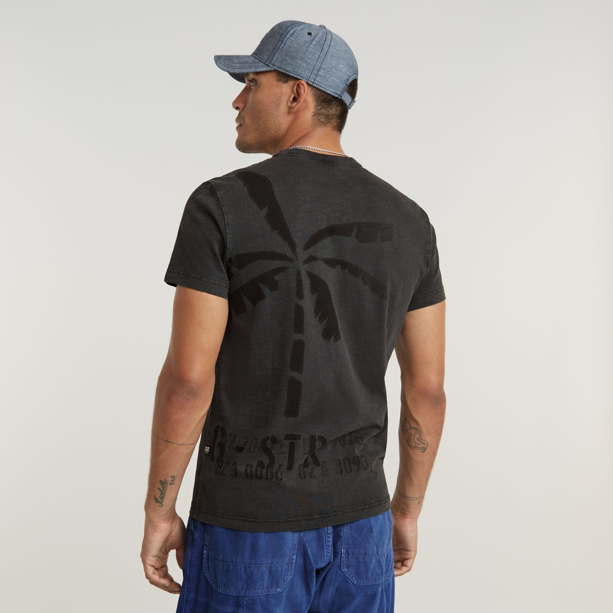 

Musa Palm Stencil Pigment Dye T-Shirt - Black - Men