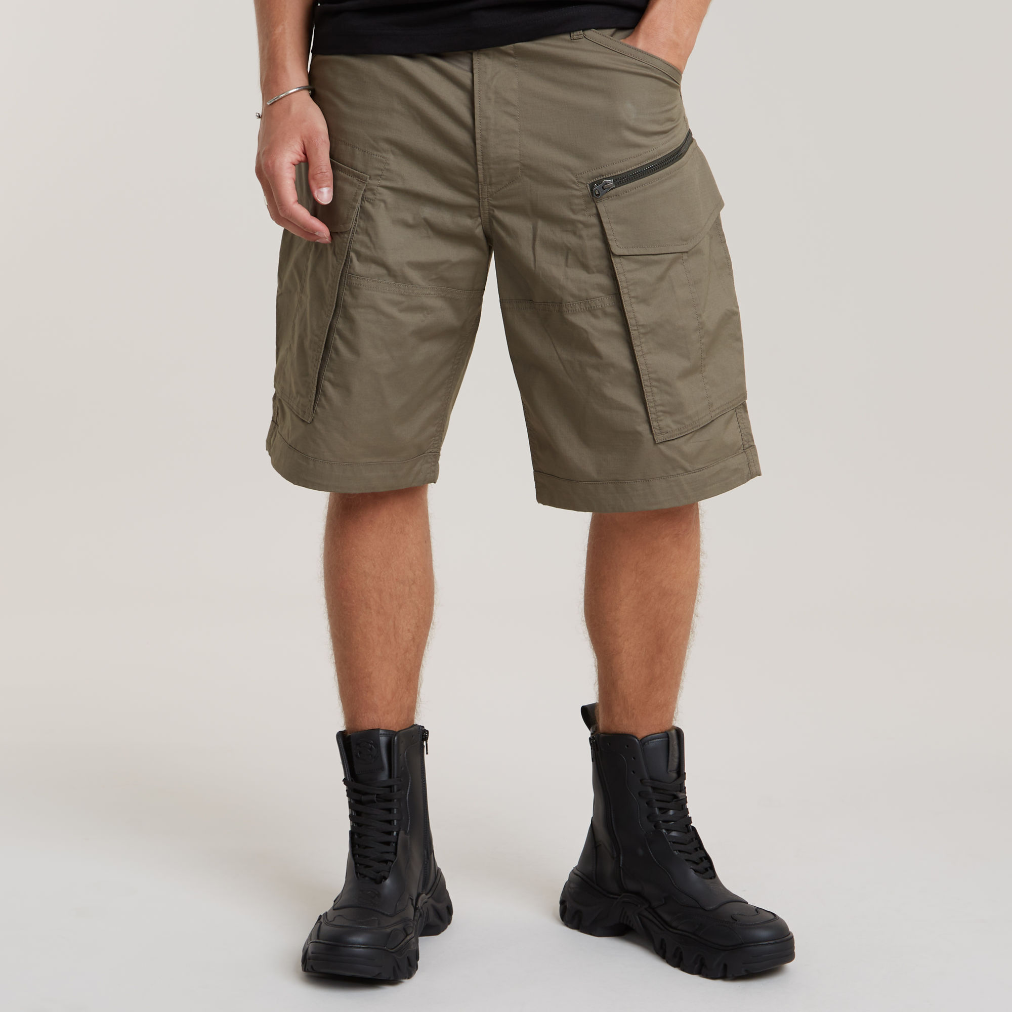 

Rovic Zip Relaxed Shorts - Brown - Men