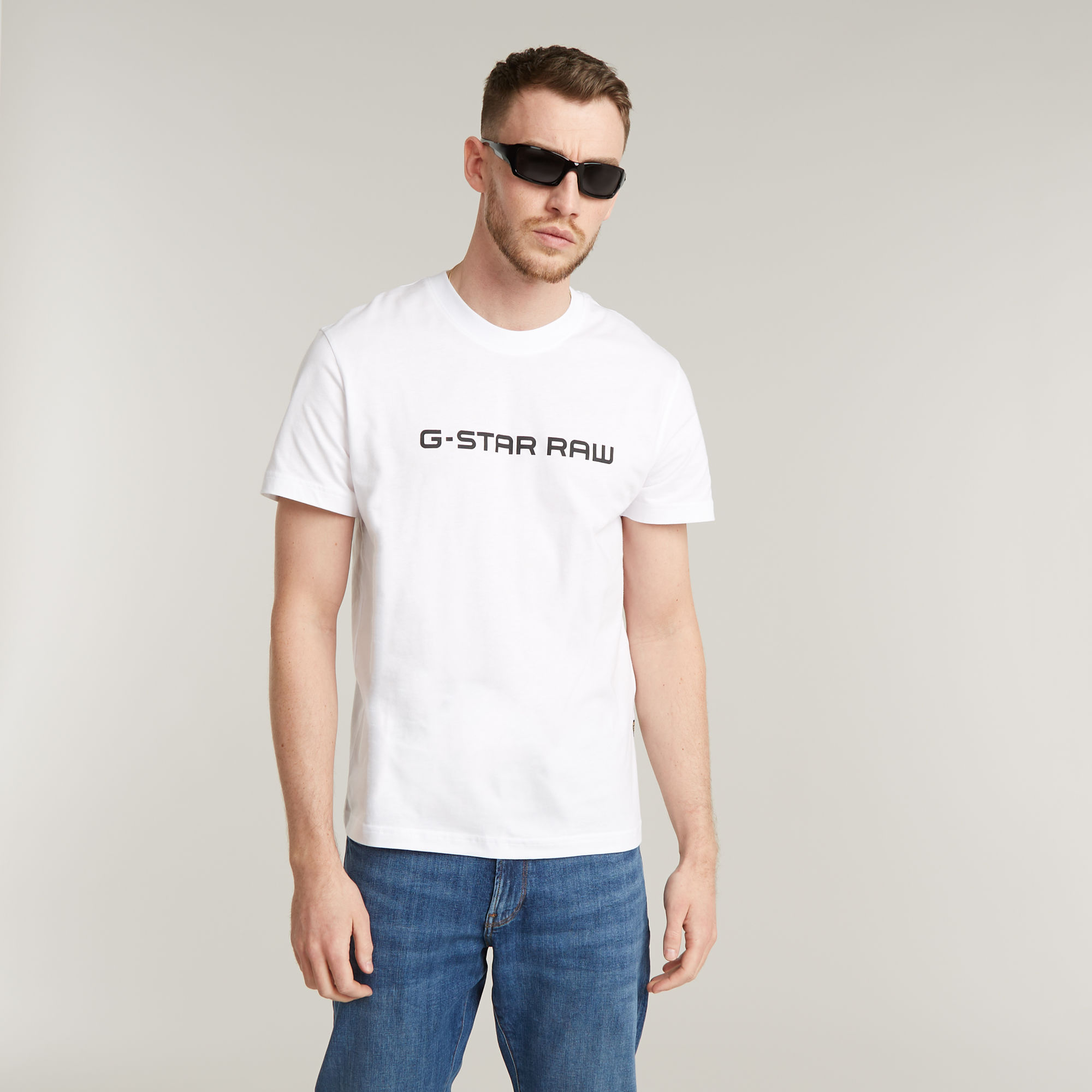 

Corporate Script Logo T-Shirt - White - Men