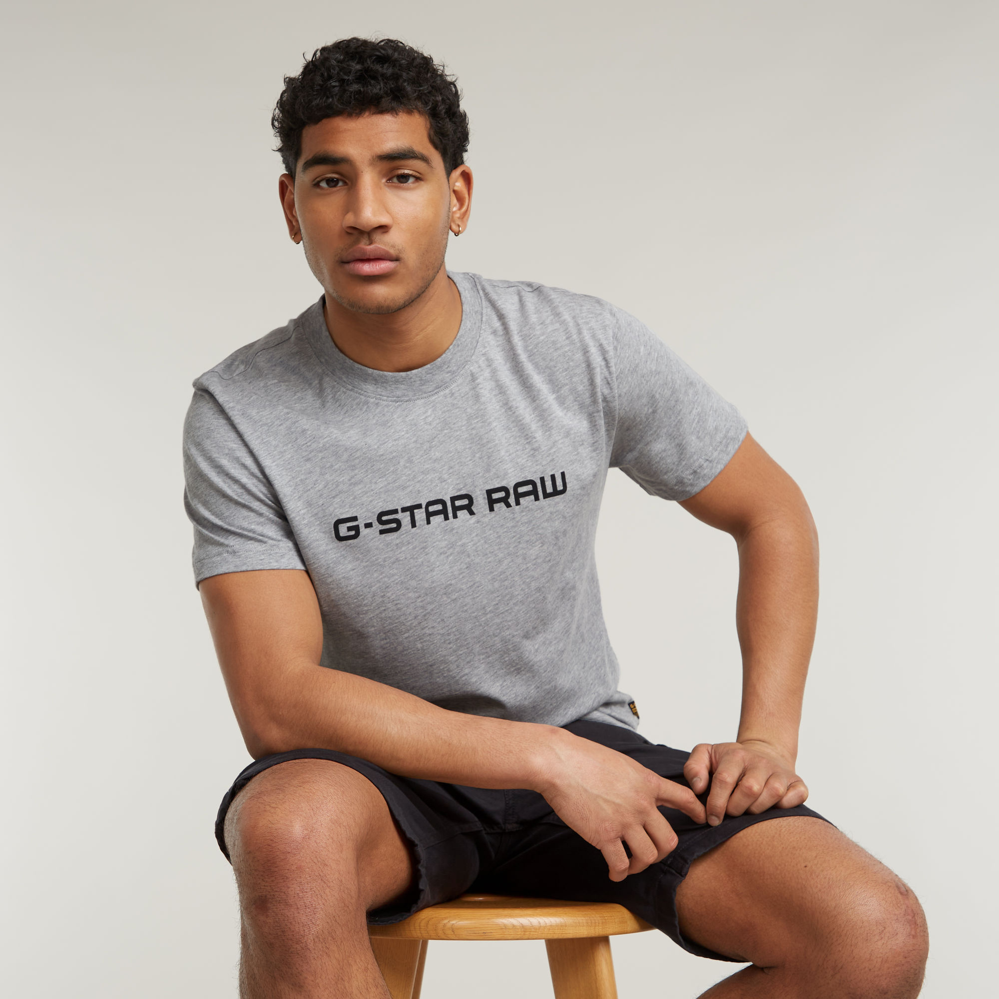 

Corporate Script Logo T-Shirt - Multi color - Men