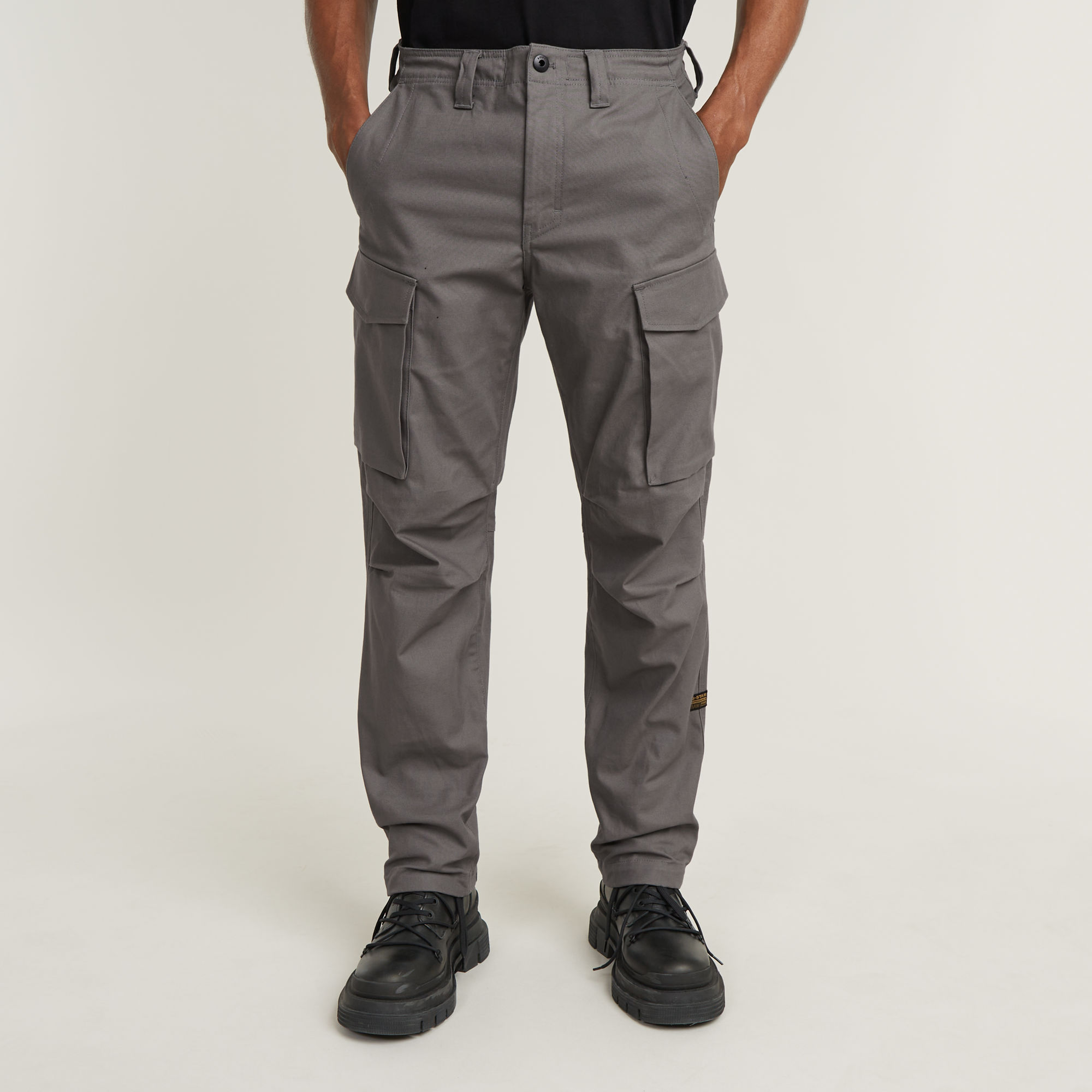 

Core Regular Cargo Pants - Grey - Men