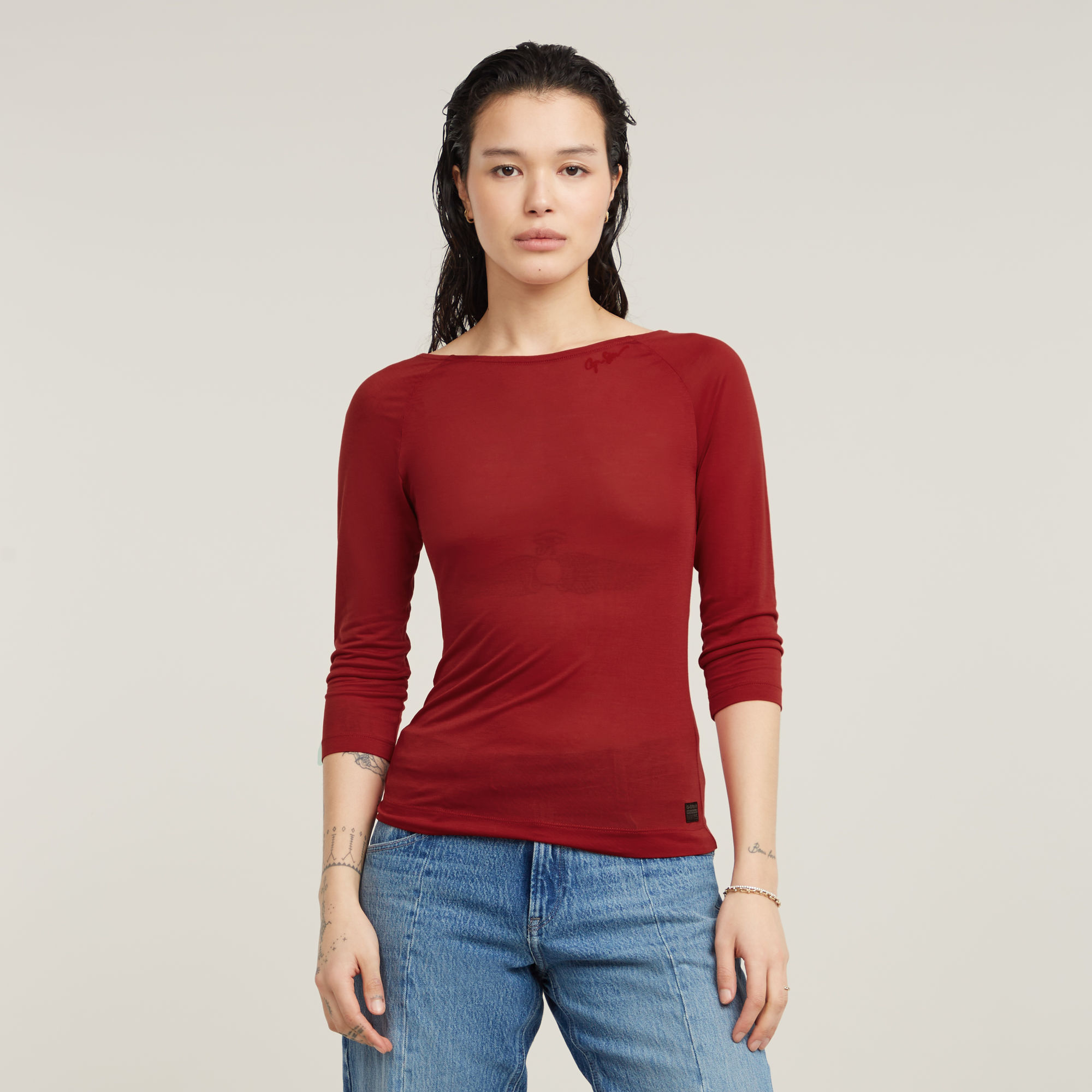 

Low Back Slim 3\4 Sleeve Top - Red - Women