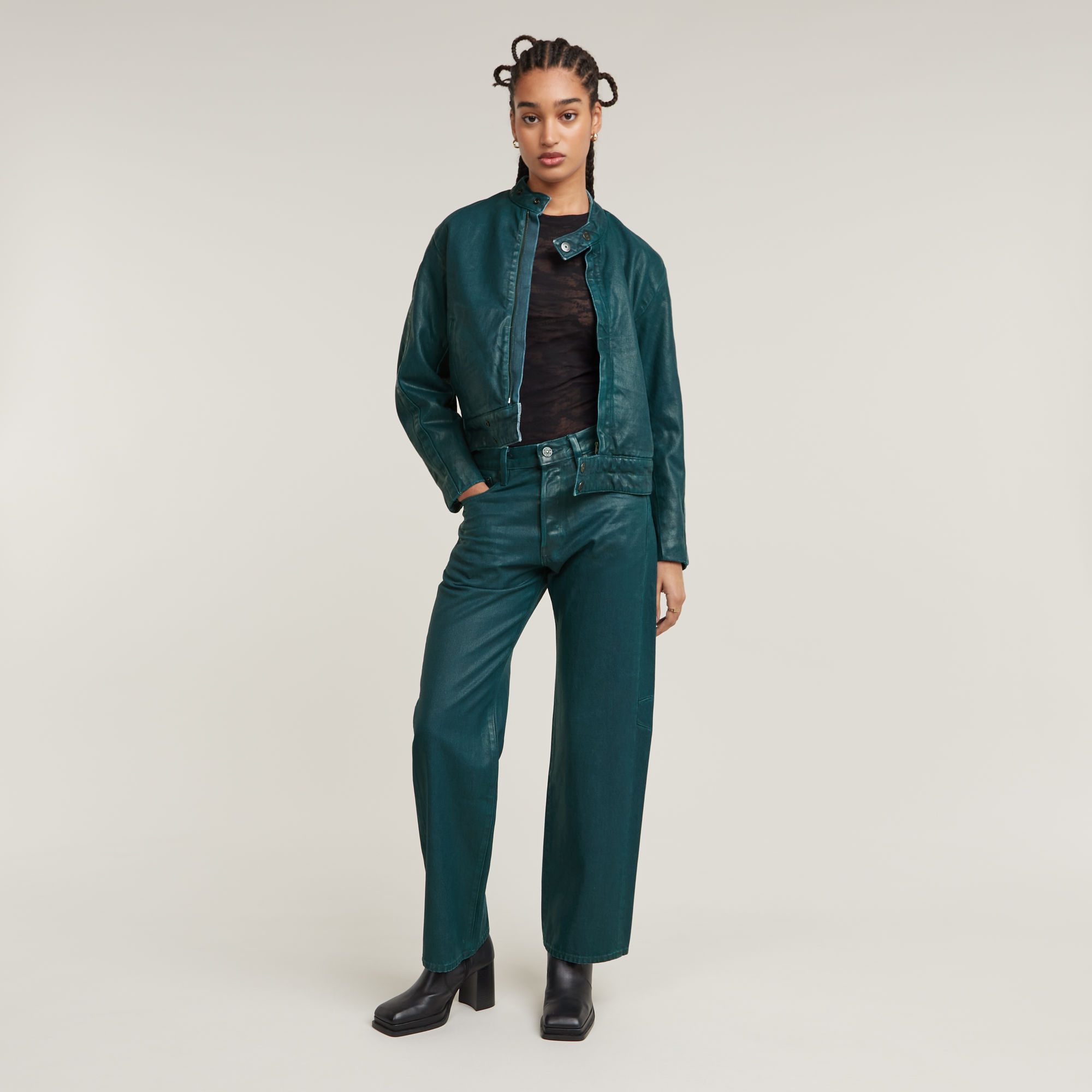 Thumbnail - Bowey Boyfriend Jeans - Grün - Damen