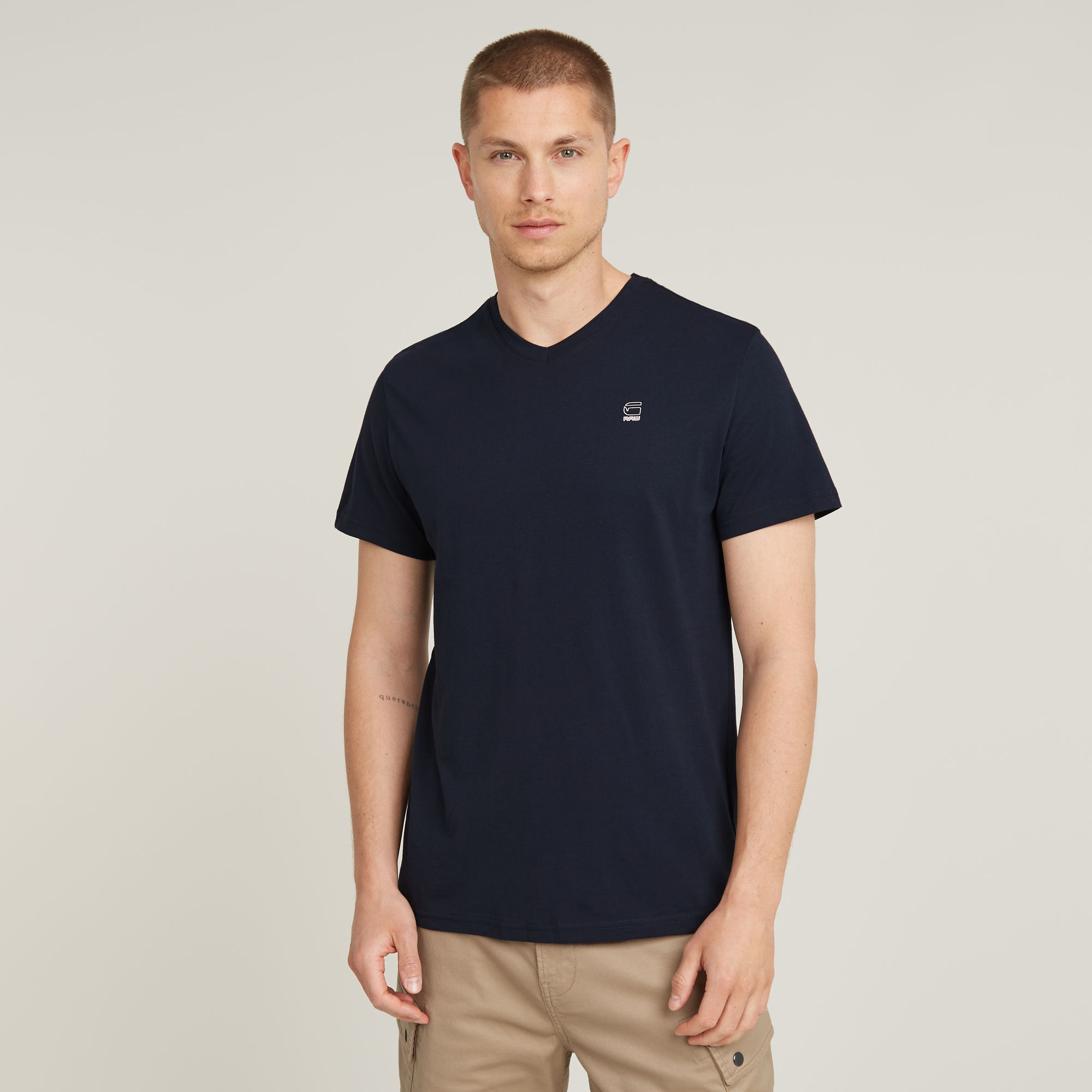 

Base V-Neck T-Shirt - Dark blue - Men
