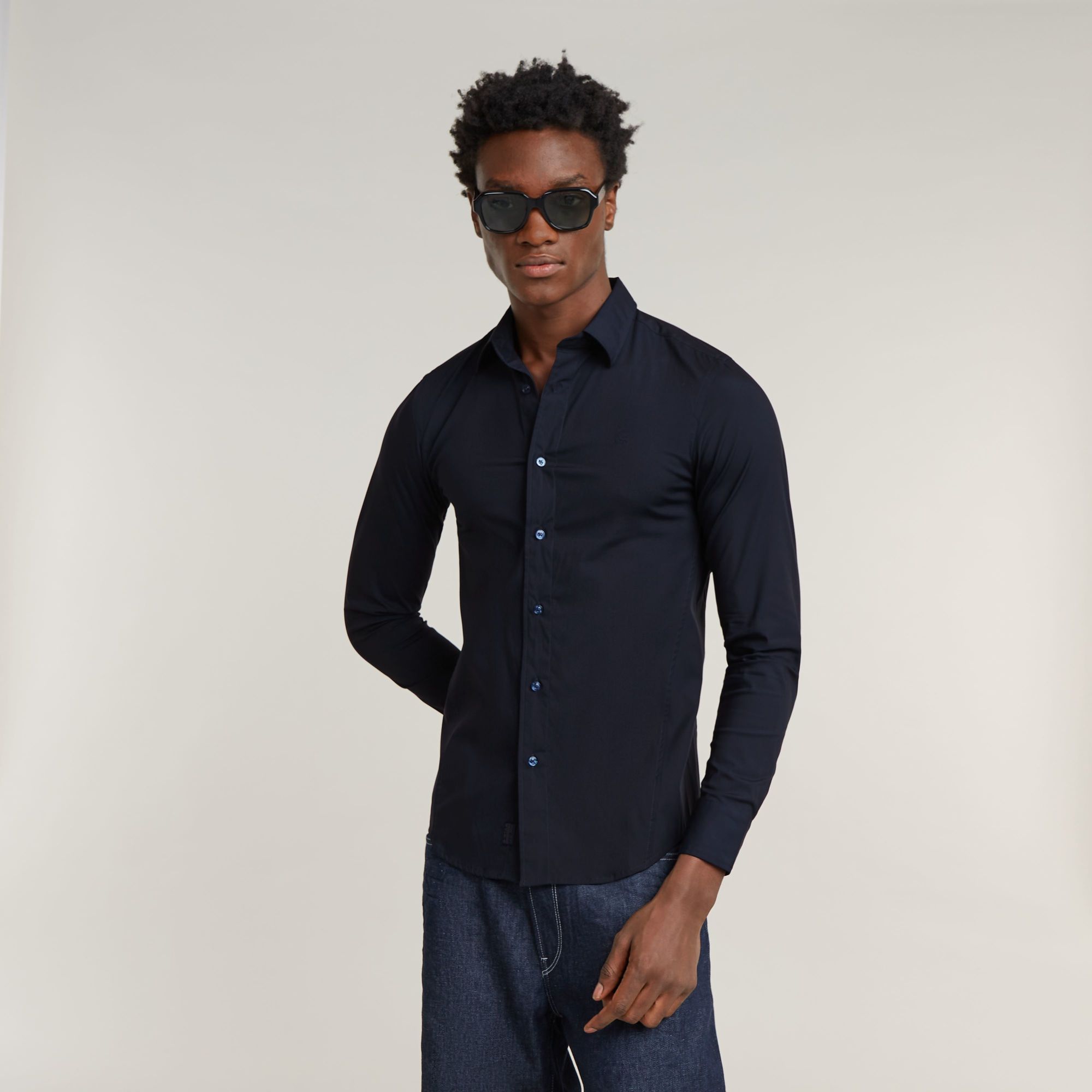 

Uniform Slim Shirt - Dark blue - Men