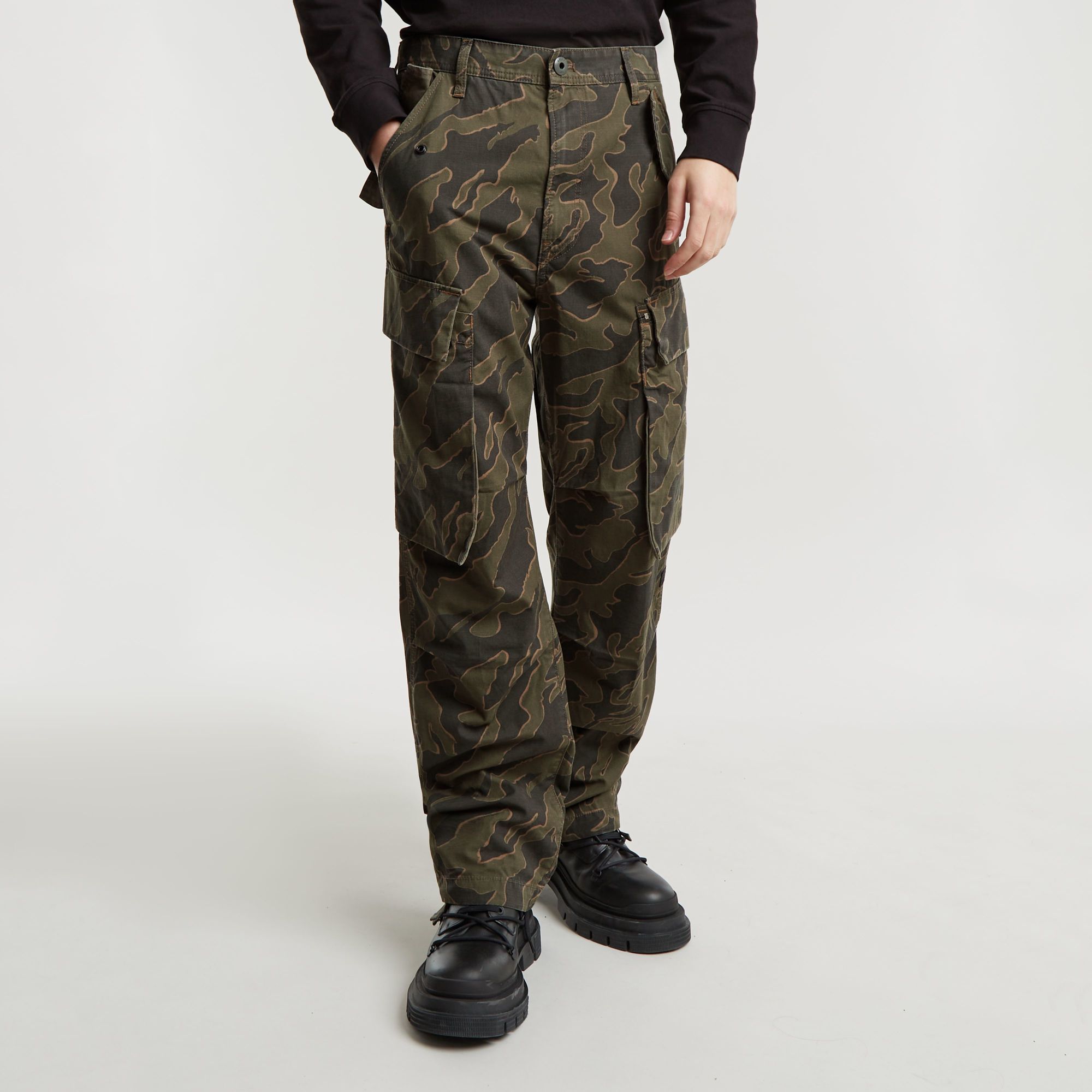 

R-3N Regular Straight Cargo Pants - Multi color - Men