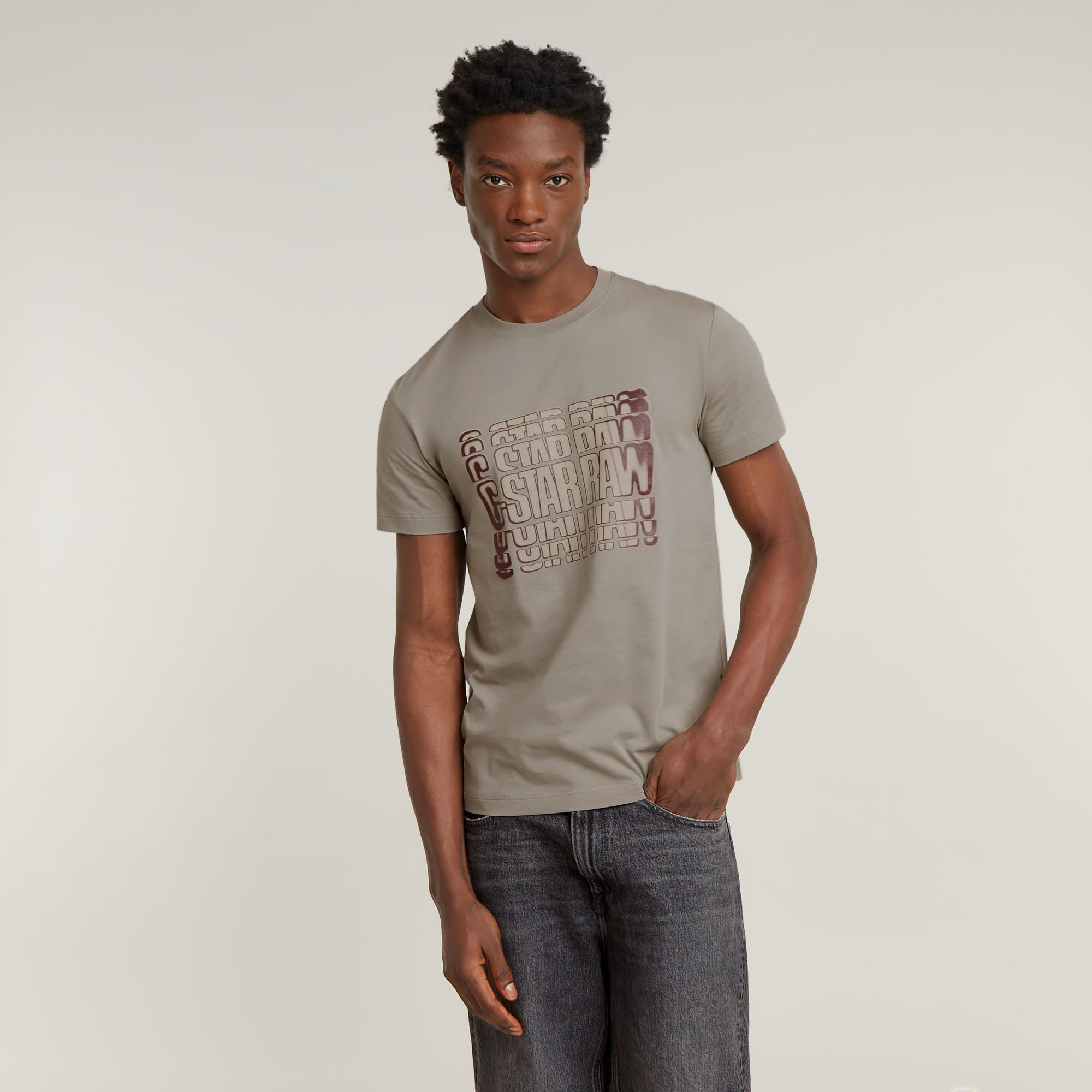 

Gradient Graphic T-Shirt - Beige - Men
