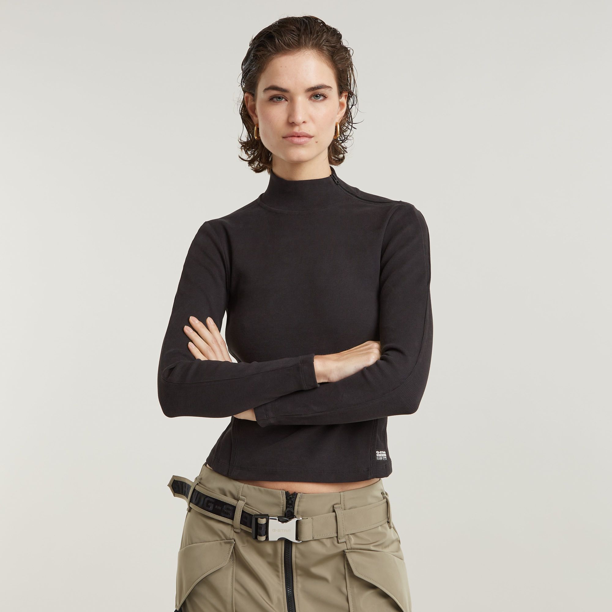 

Asymmetric Zip Cropped Slim Mock Top - Black - Women