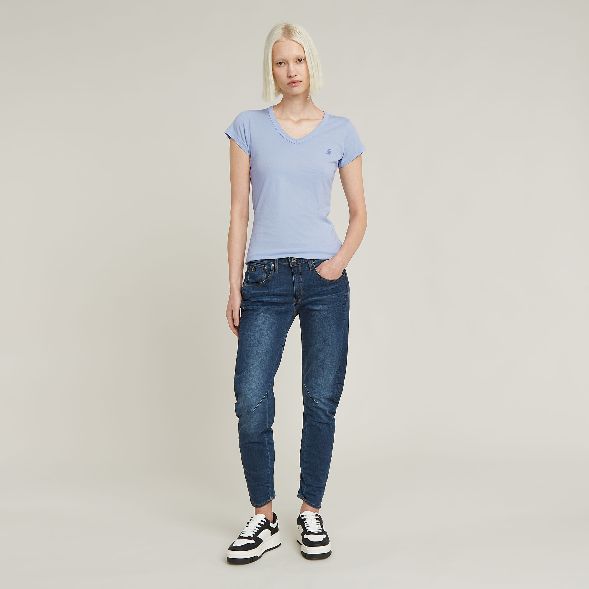 Thumbnail - Eyben Slim V-Neck Top - Hellblau - Damen