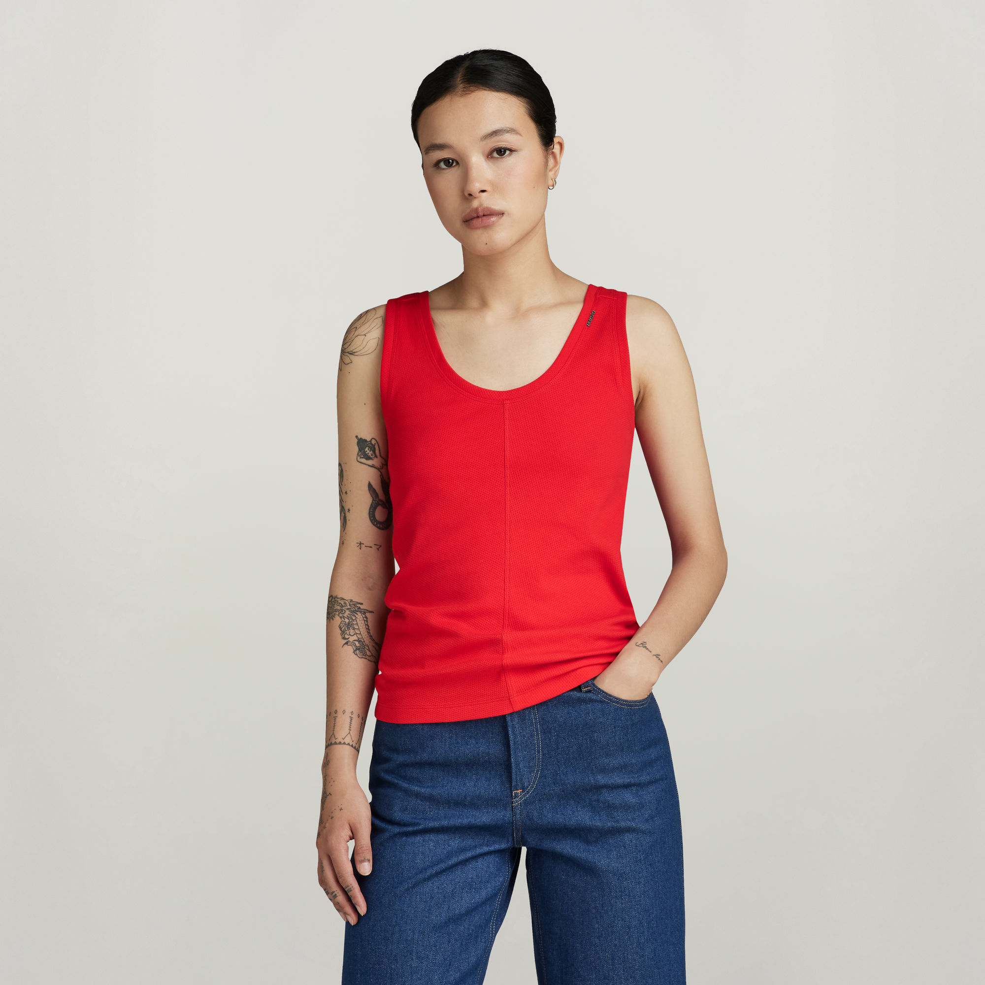 

Front Seam Tank Top - Rot - Damen