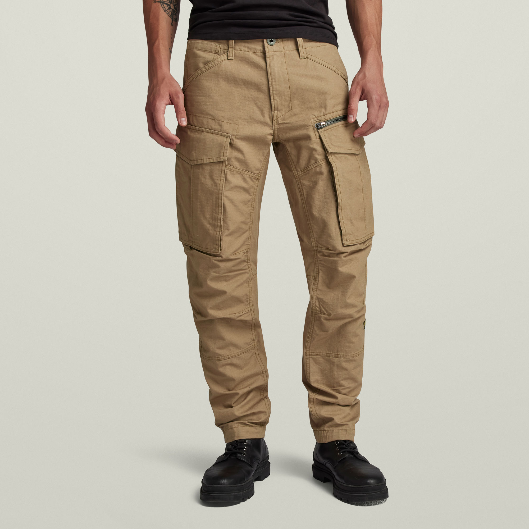 

Rovic Zip 3D Regular Tapered Pants - Brown - Men