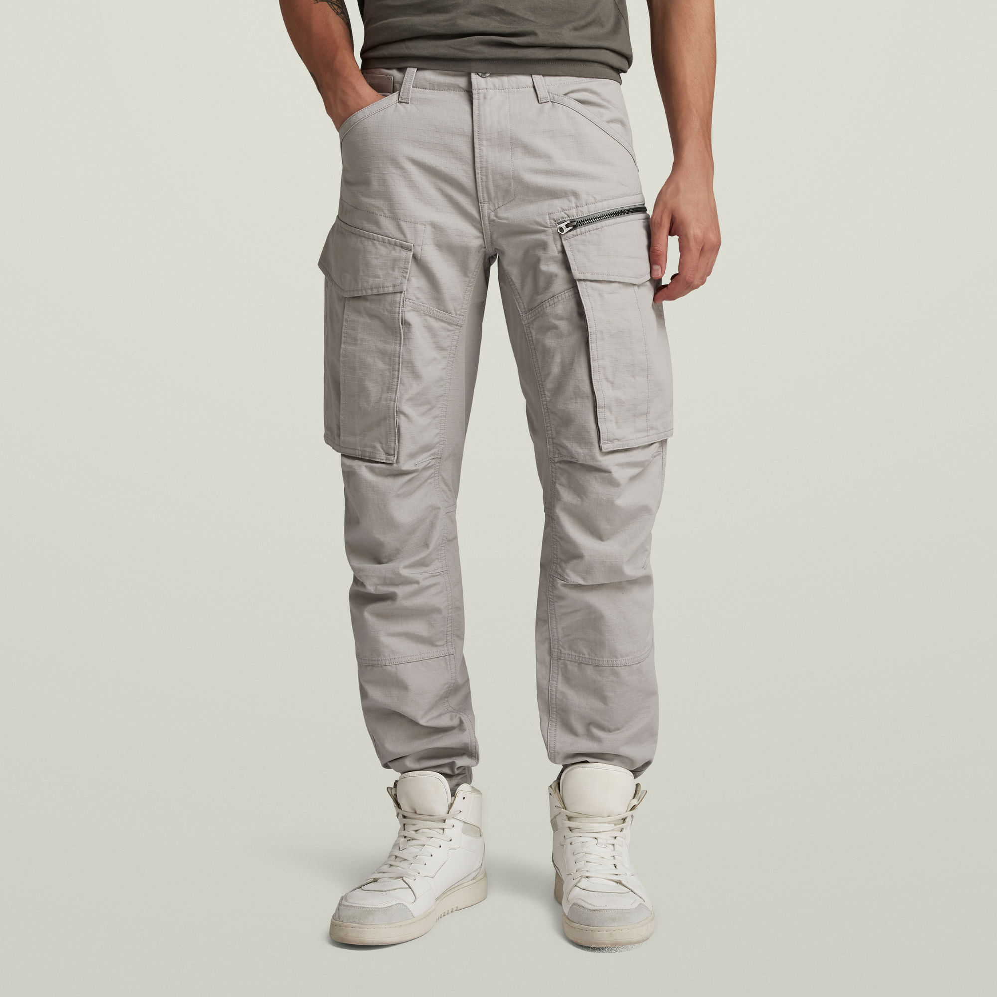 

Rovic Zip 3D Regular Tapered Pants - Grey - Men