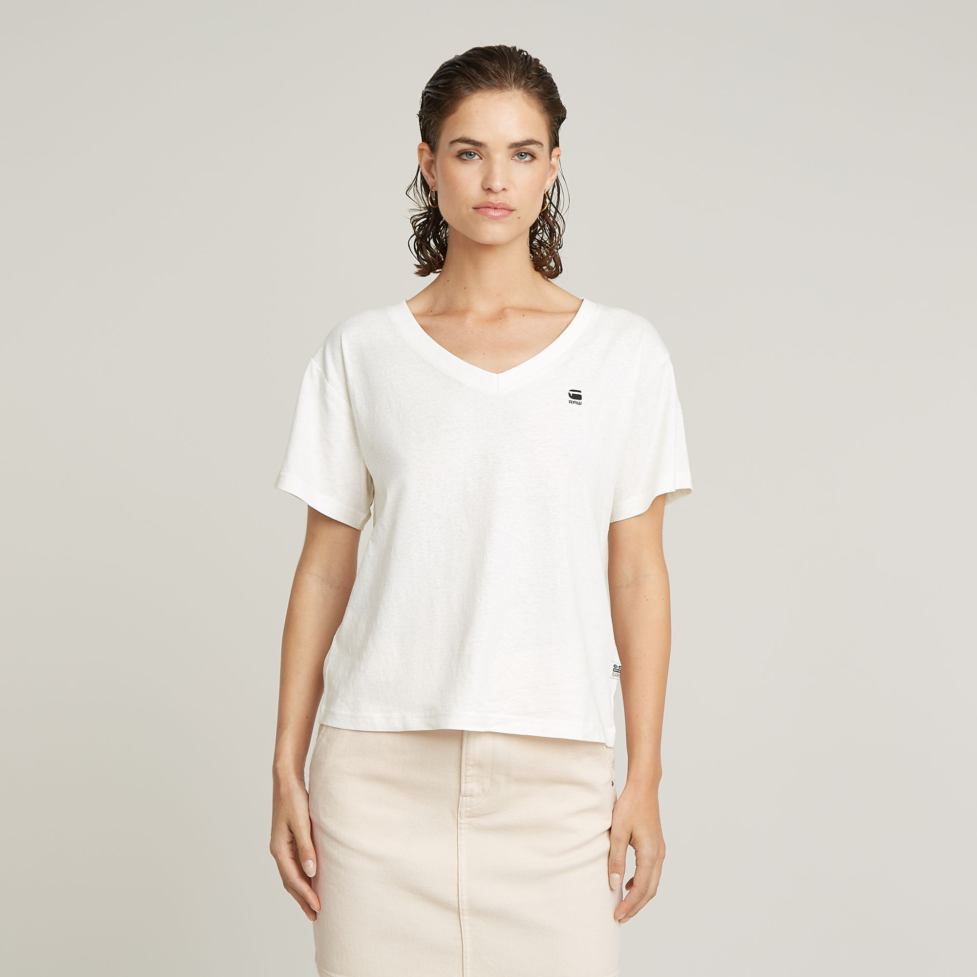 

Open V-Neck Relaxed Top - White - Women