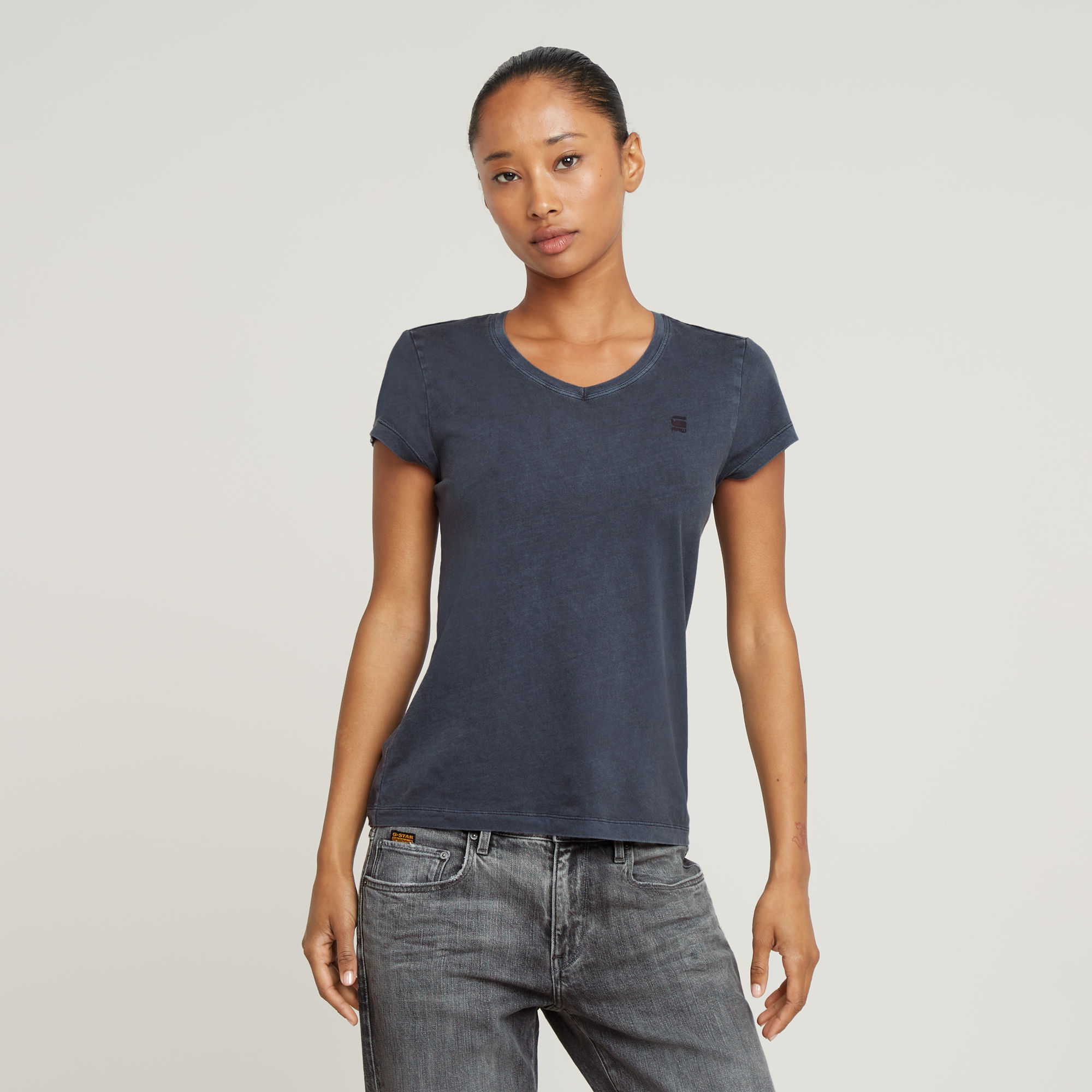 

Overdyed Eyben Slim V-Neck Top 2.0 - Dark blue - Women