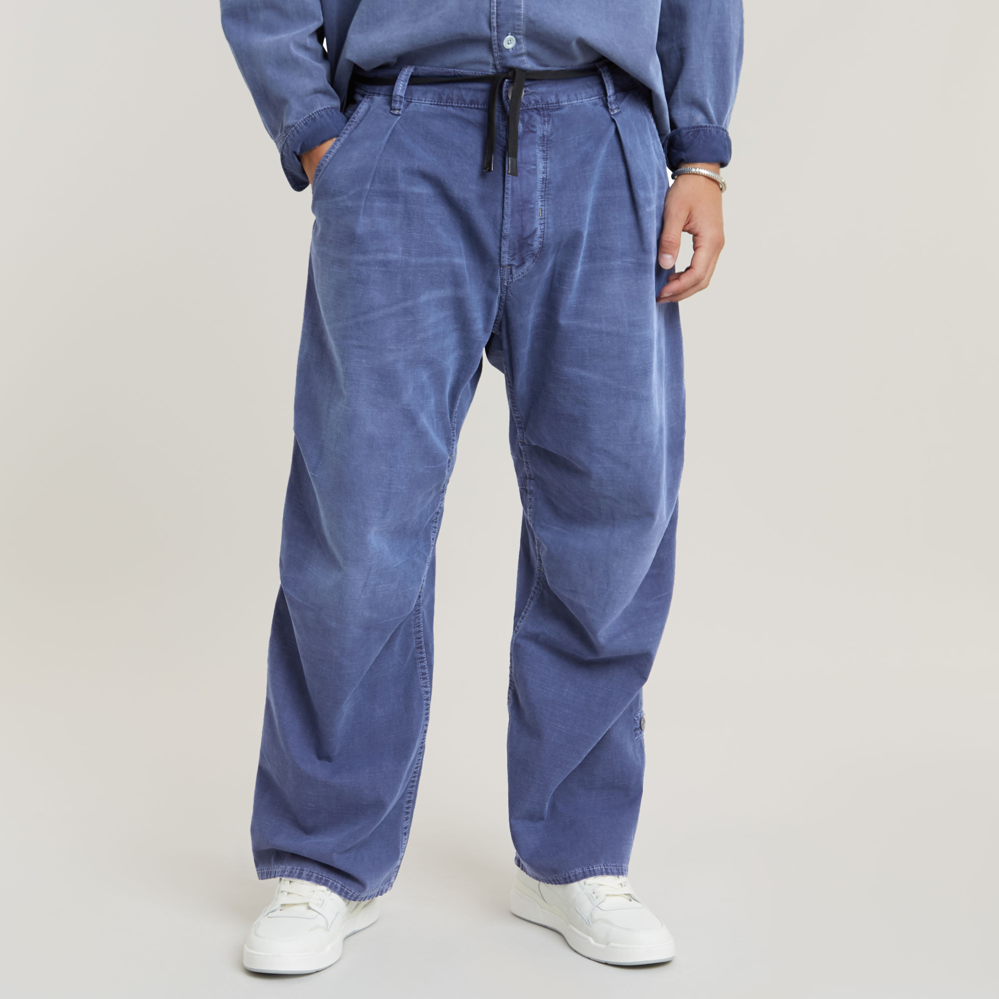 Pleated Denim Hose - Mittelblau - Herren