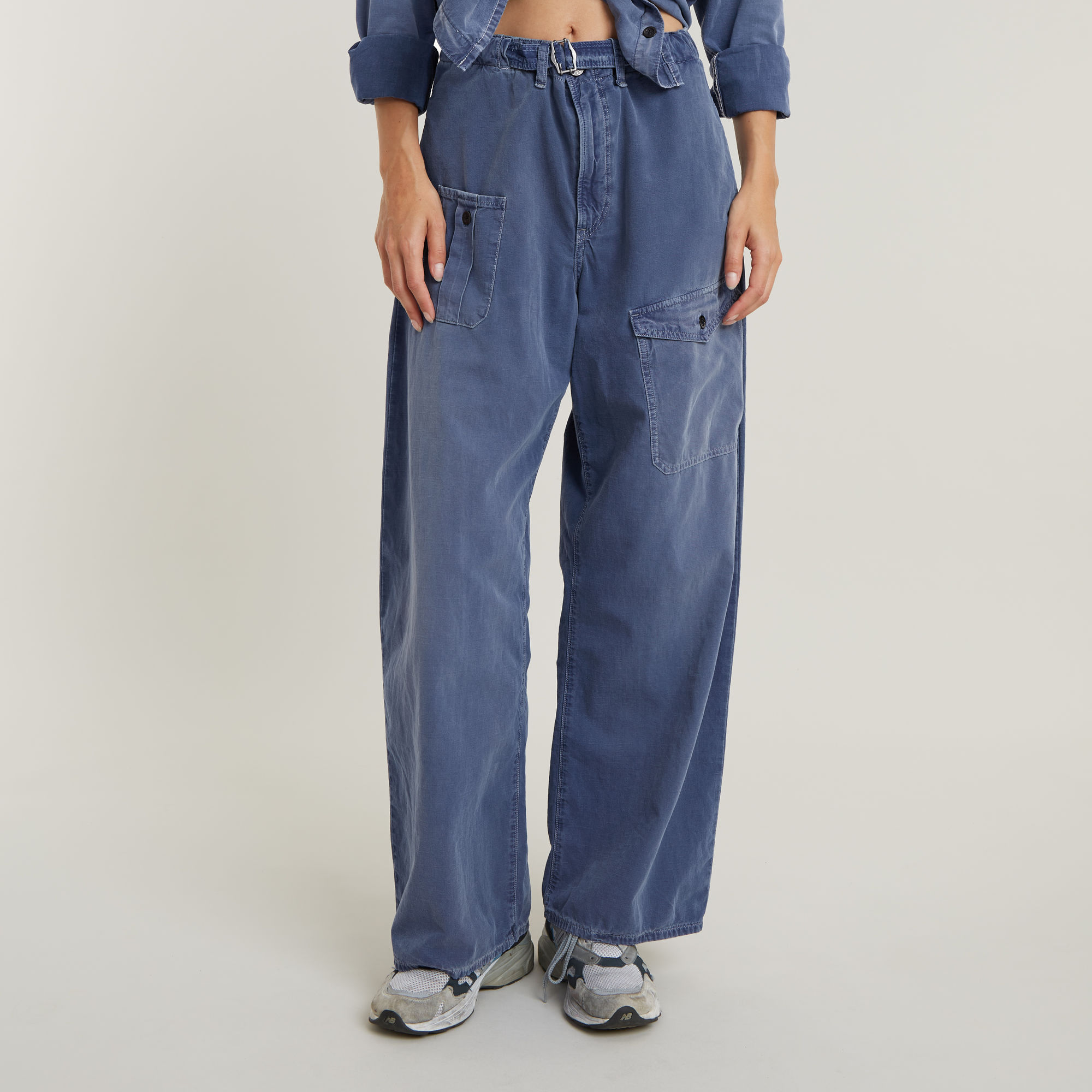 

Belted Cargo Loose Jeans - Medium blue - Women