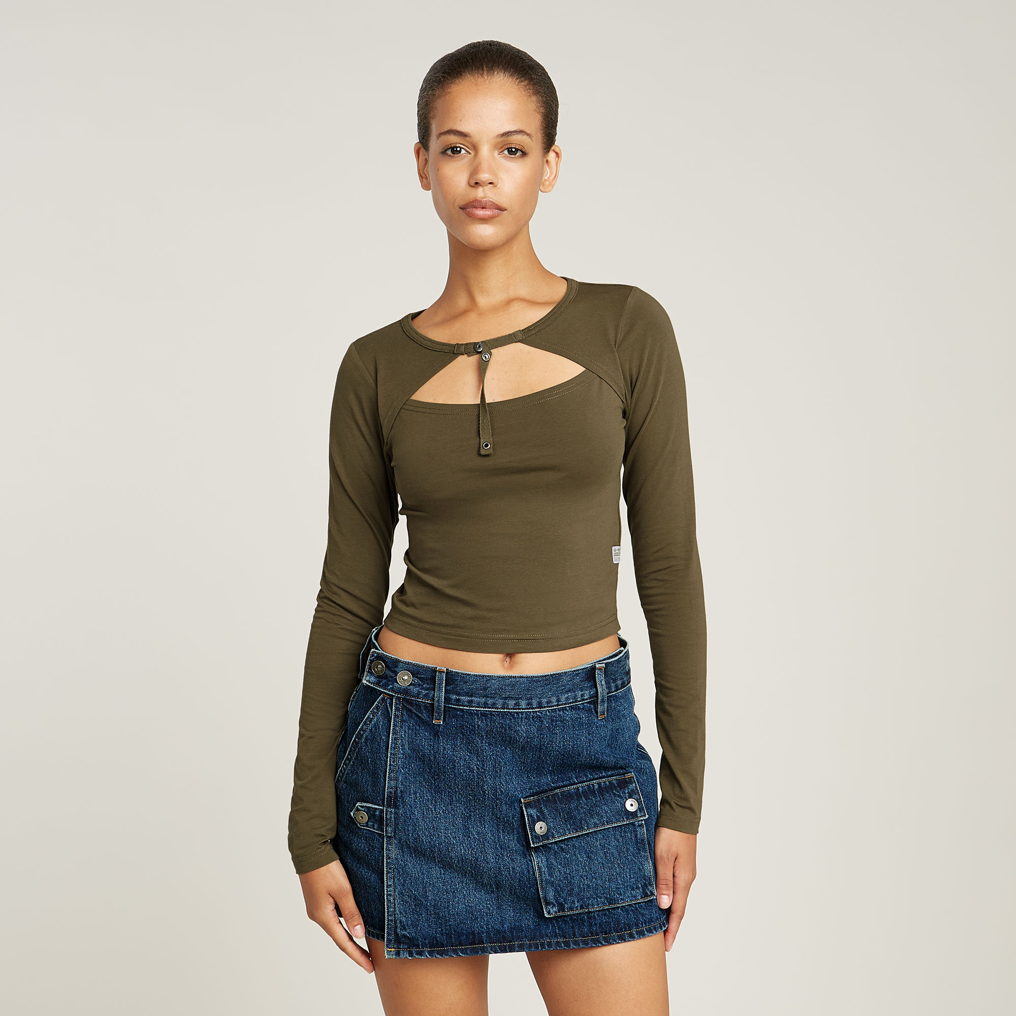 

Cropped Keyhole Slim Top - Green - Women