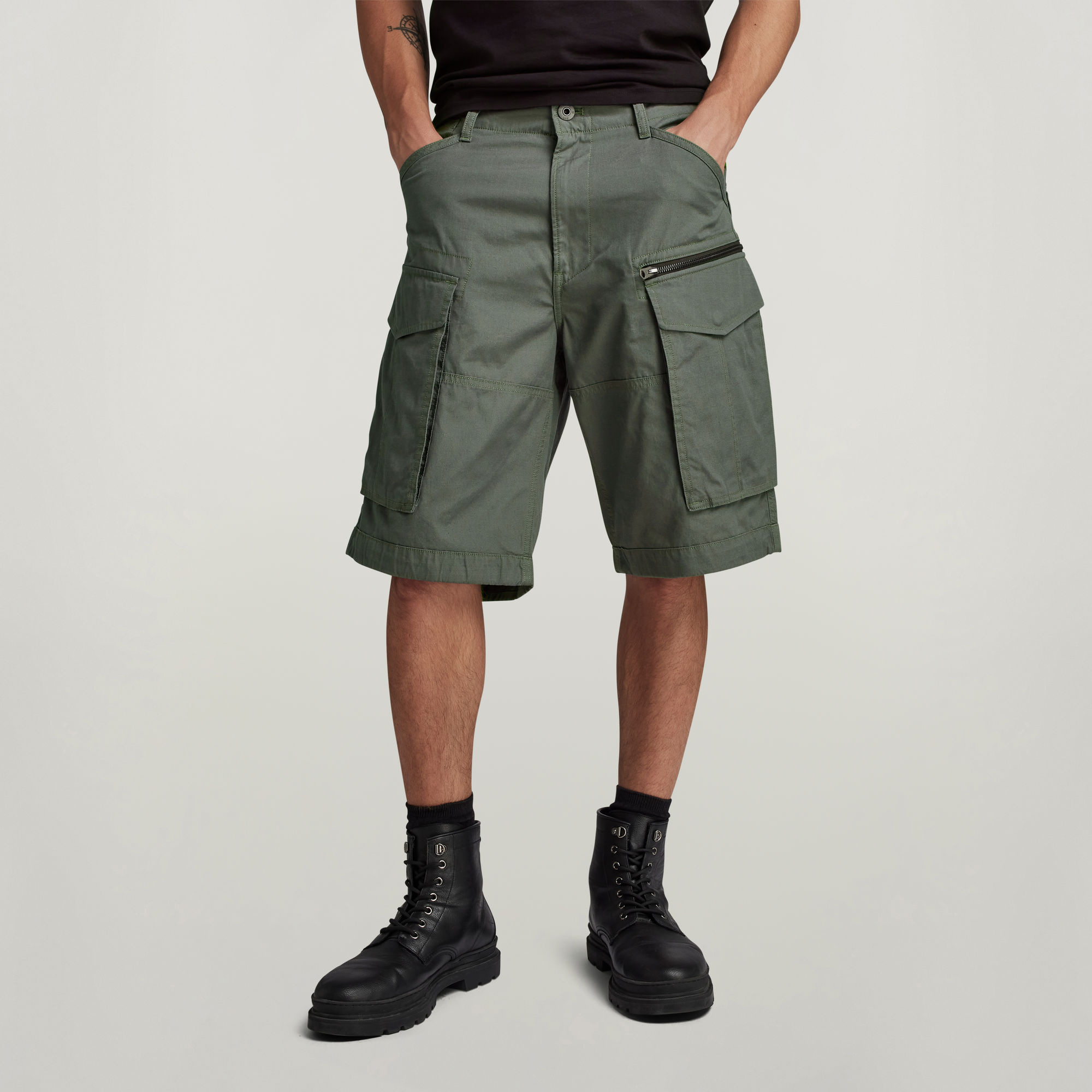 

Rovic Zip Relaxed Shorts - Grey - Men