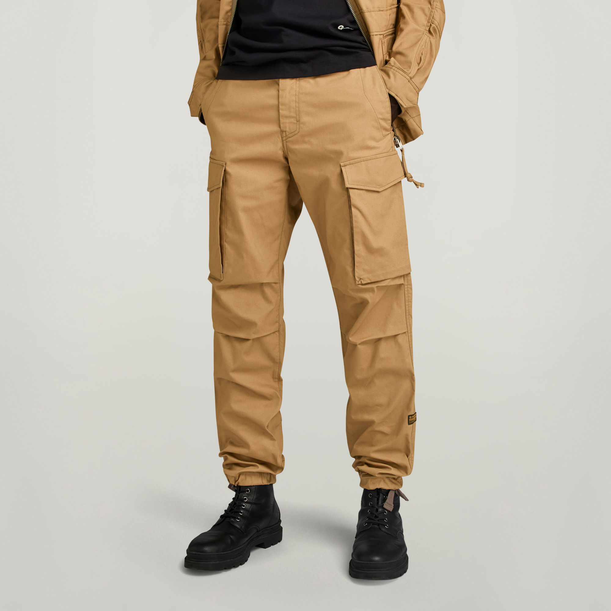 

Core Regular Cargo Pants - Brown - Men