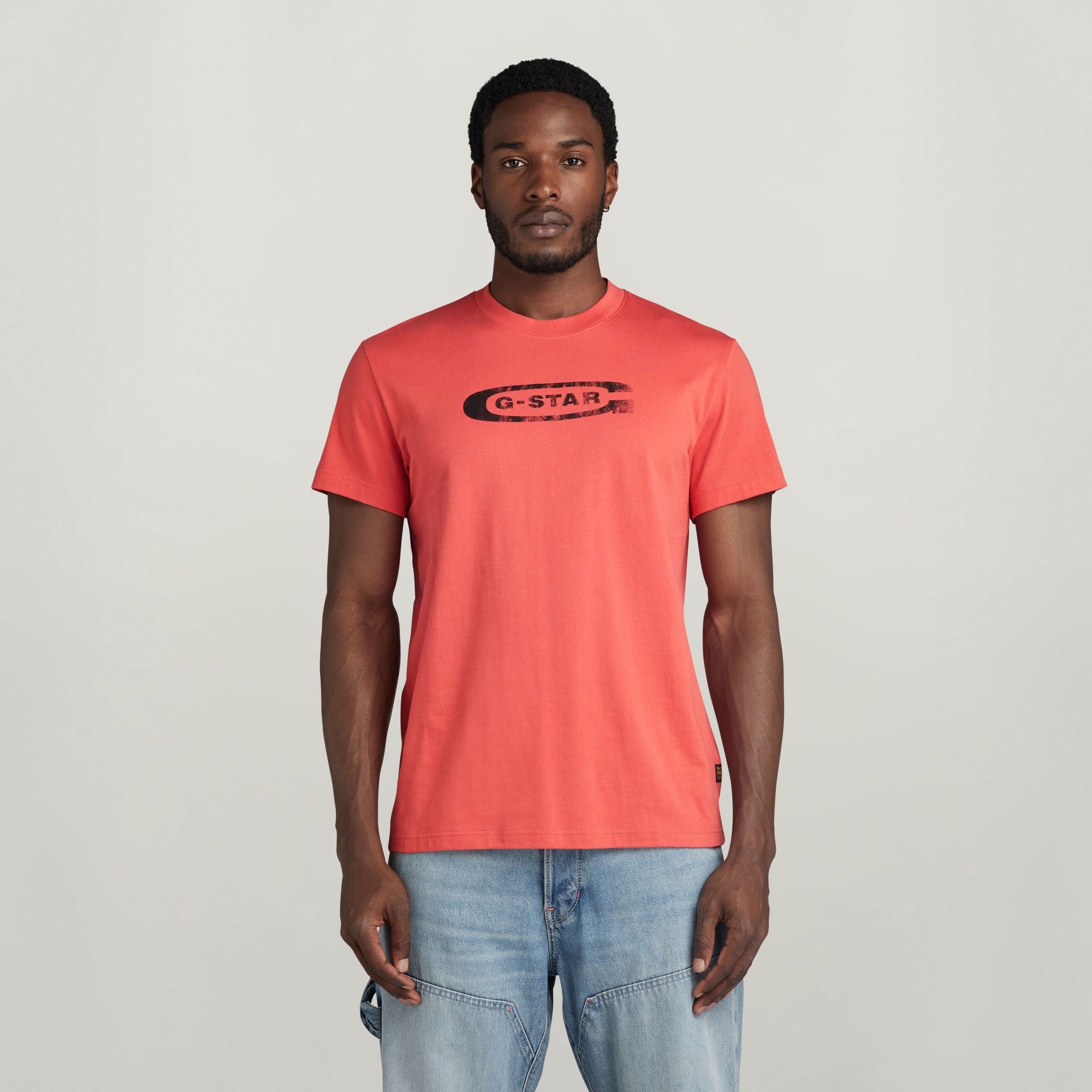 

Distressed Old School Logo T-Shirt - Red - Men