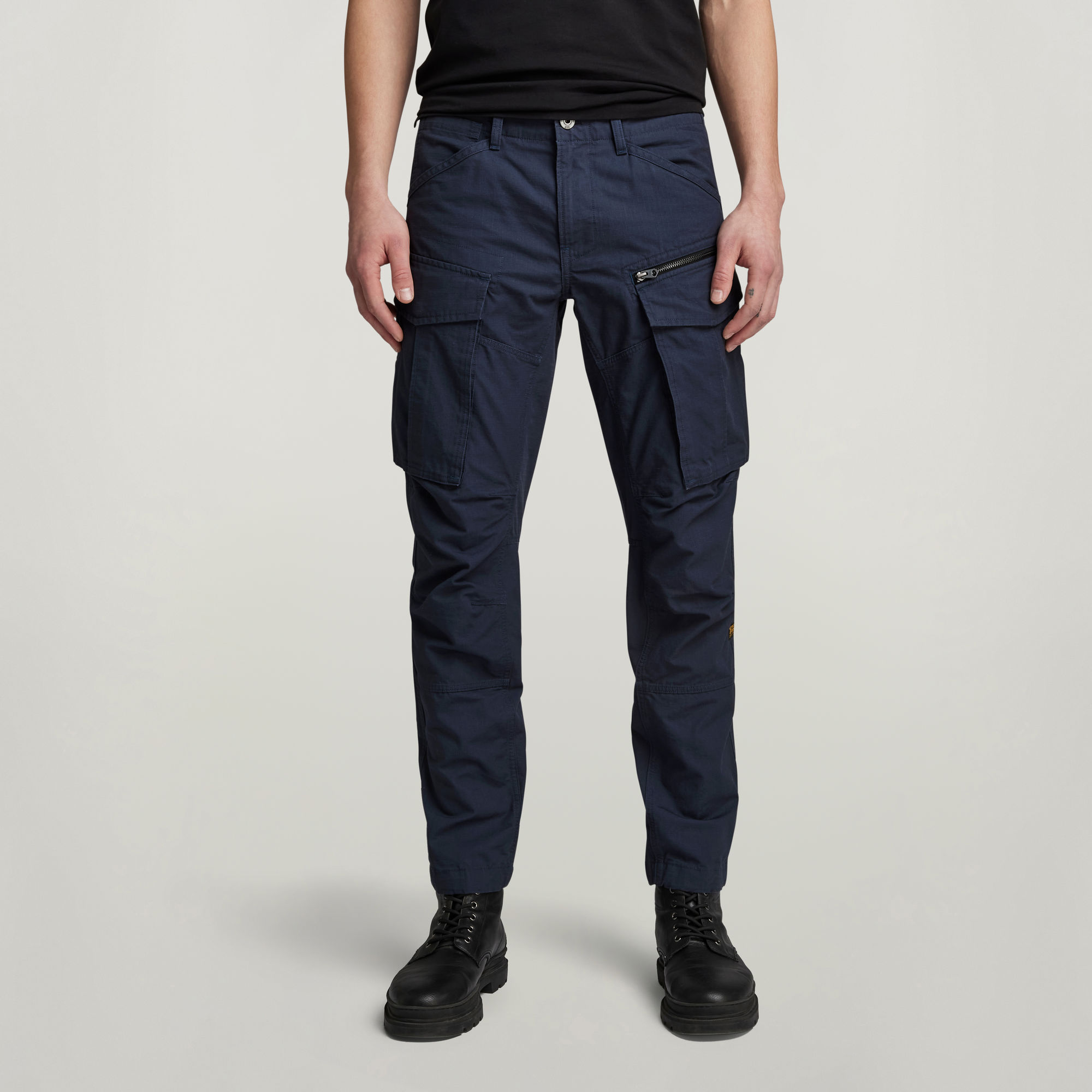 

Rovic Zip 3D Regular Tapered Pants - Dark blue - Men