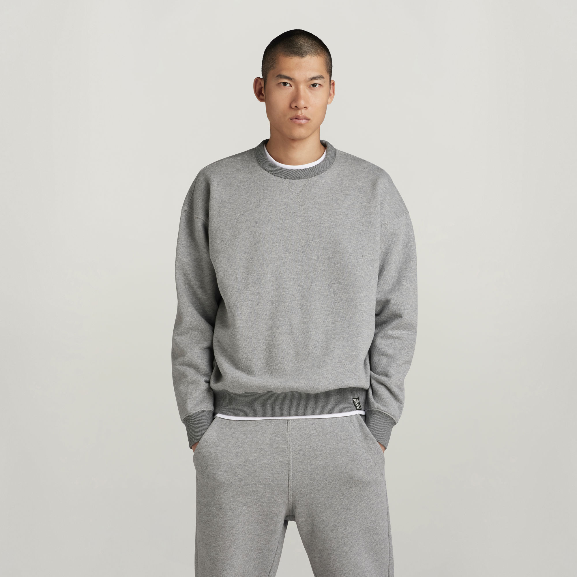 

Unisex Essential Loose Sweater - Multi color - Men