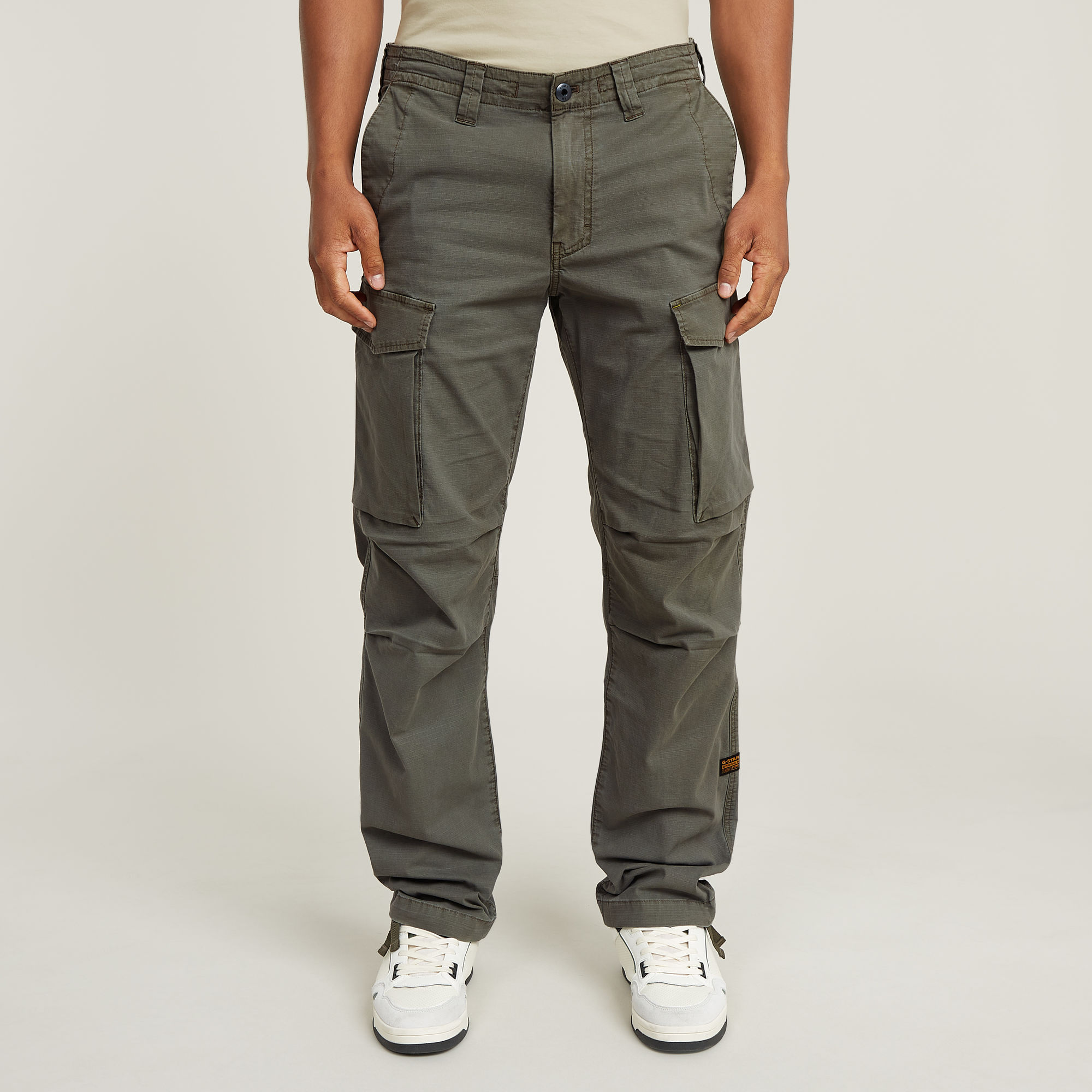 

Core Regular Cargo Pants - Grey - Men