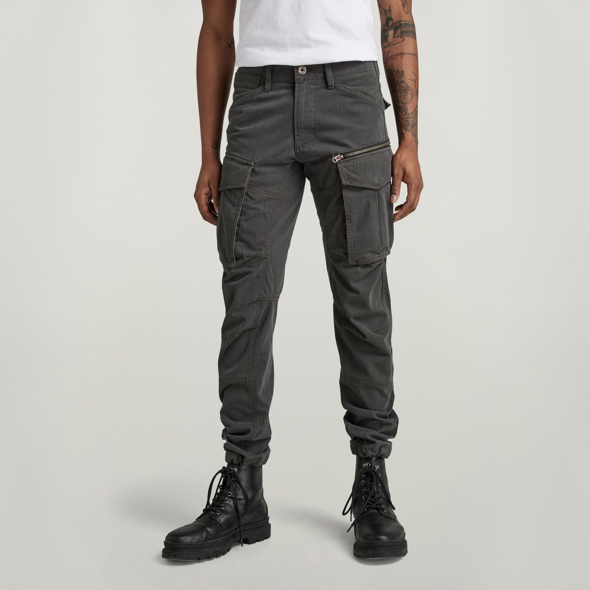 

Rovic Zip 3D Regular Tapered Pants - Grey - Men